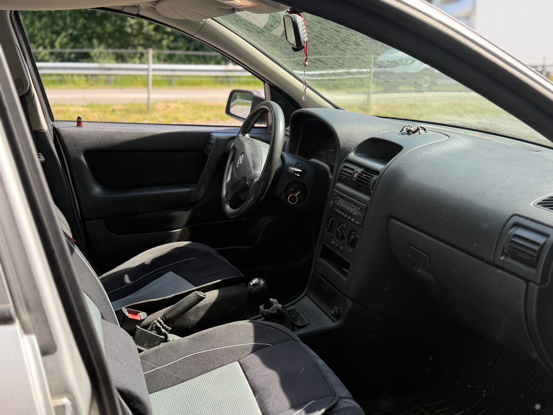 OPEL Astra 1.6i 16V Club-image-5