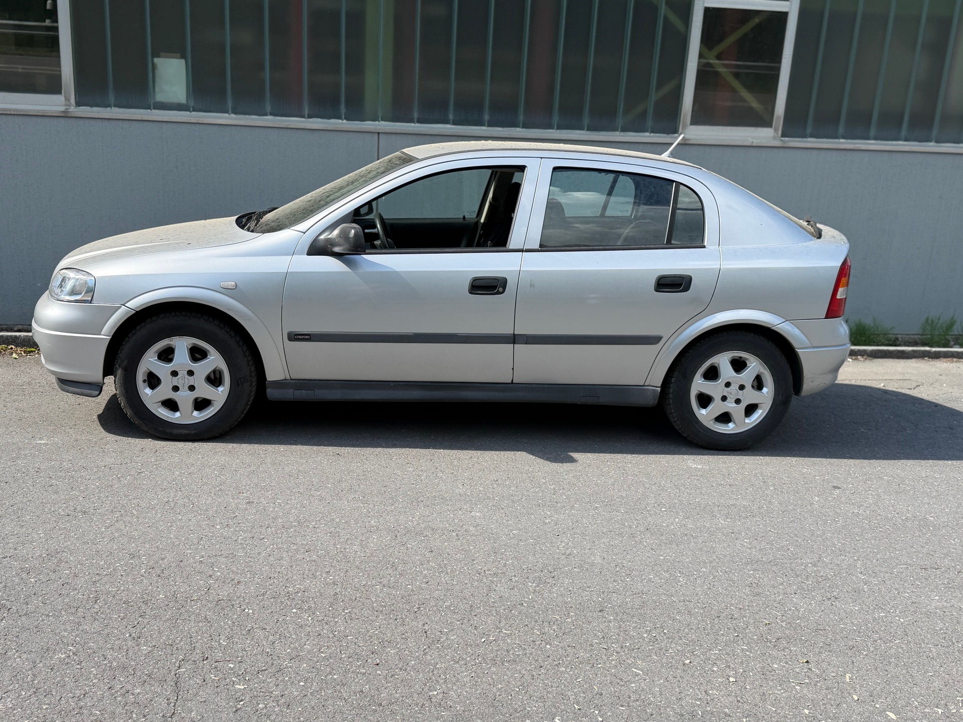 OPEL Astra 1.6i 16V Club-image-6
