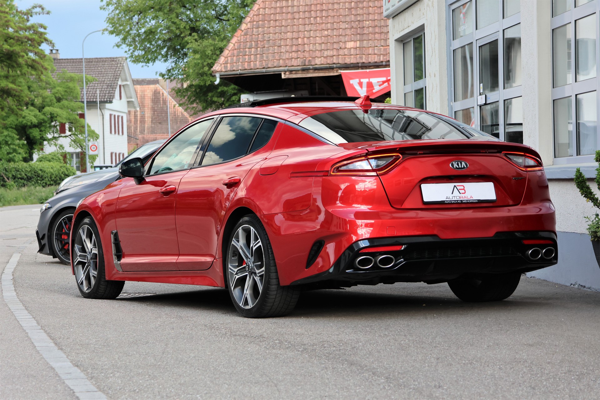KIA Stinger 3.3 T-GDi GT Automat AWD (CH)-showroom-element-2