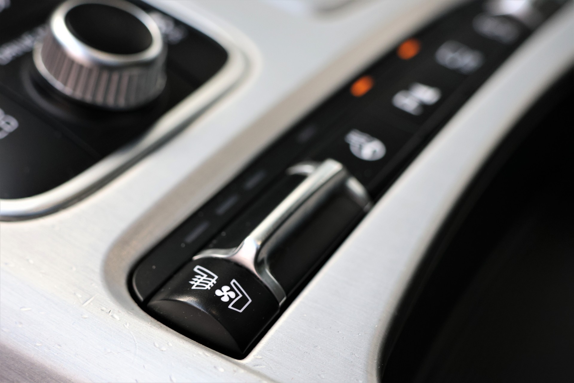 KIA Stinger 3.3 T-GDi GT Automat AWD (CH)-image-21