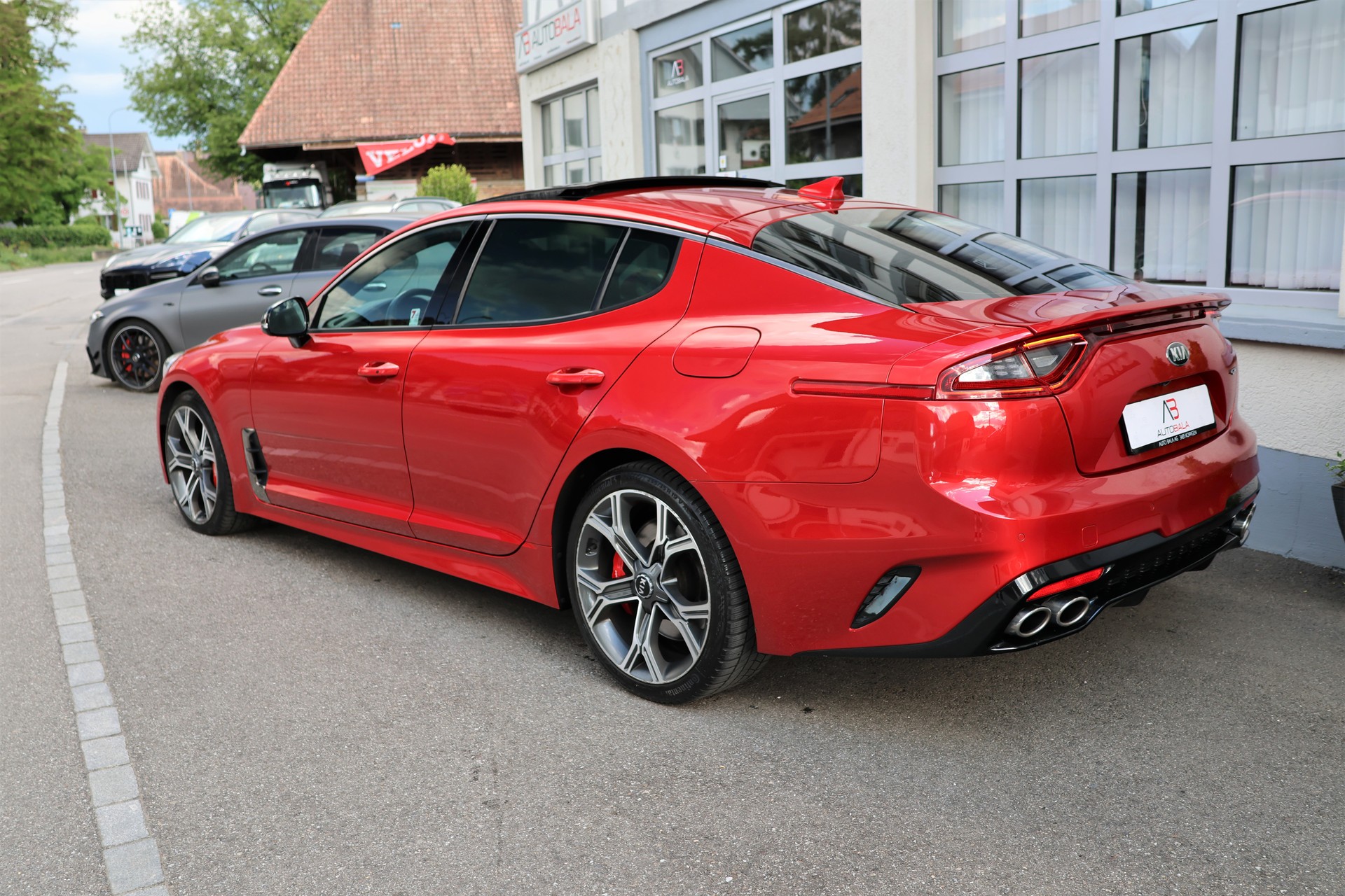 KIA Stinger 3.3 T-GDi GT Automat AWD (CH)-image-7
