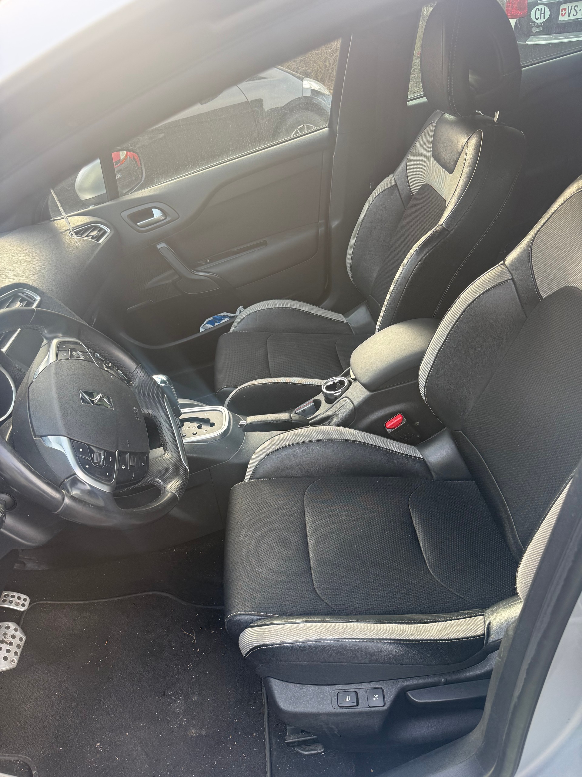 DS AUTOMOBILES DS4 1.6 THP SO Chic Automatic-image-10