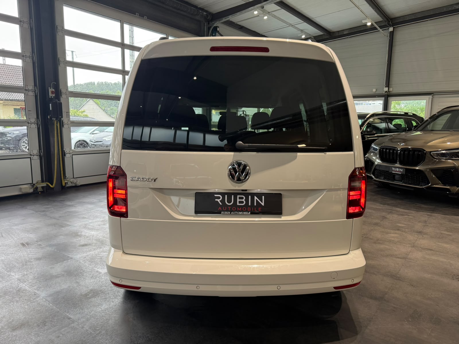 VW Caddy 1.4 TSI Liberty DSG-showroom-element-3