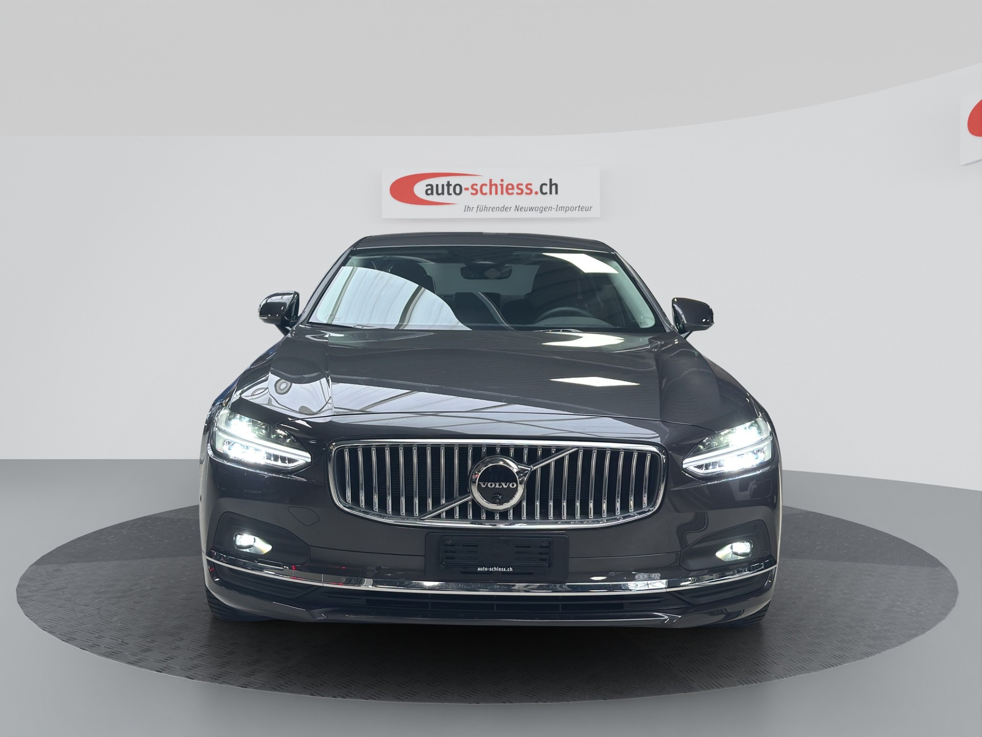 VOLVO S90 B4 Mild Hybrid Plus Bright Geartronic-showroom-element-1