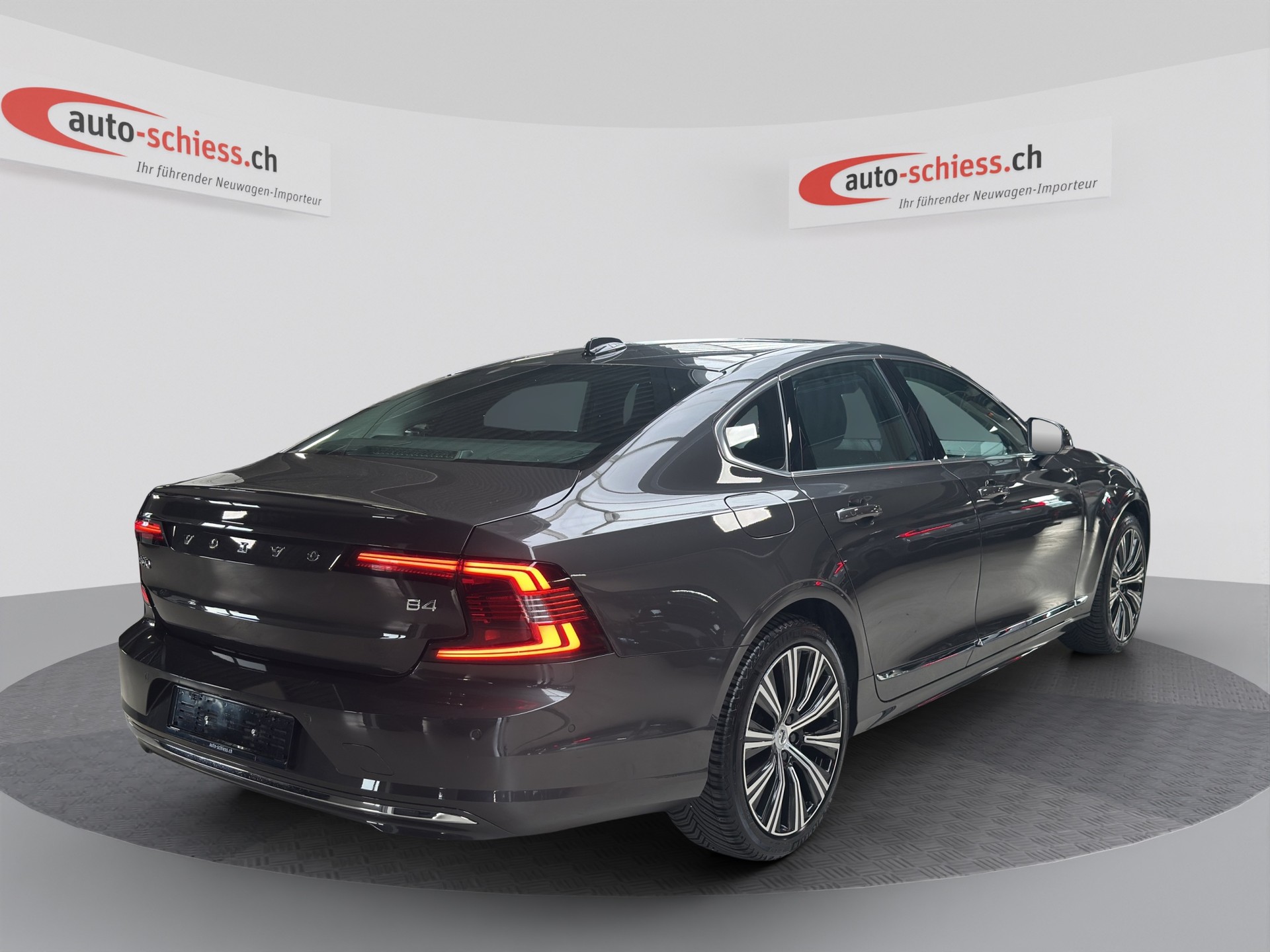 VOLVO S90 B4 Mild Hybrid Plus Bright Geartronic-image-4