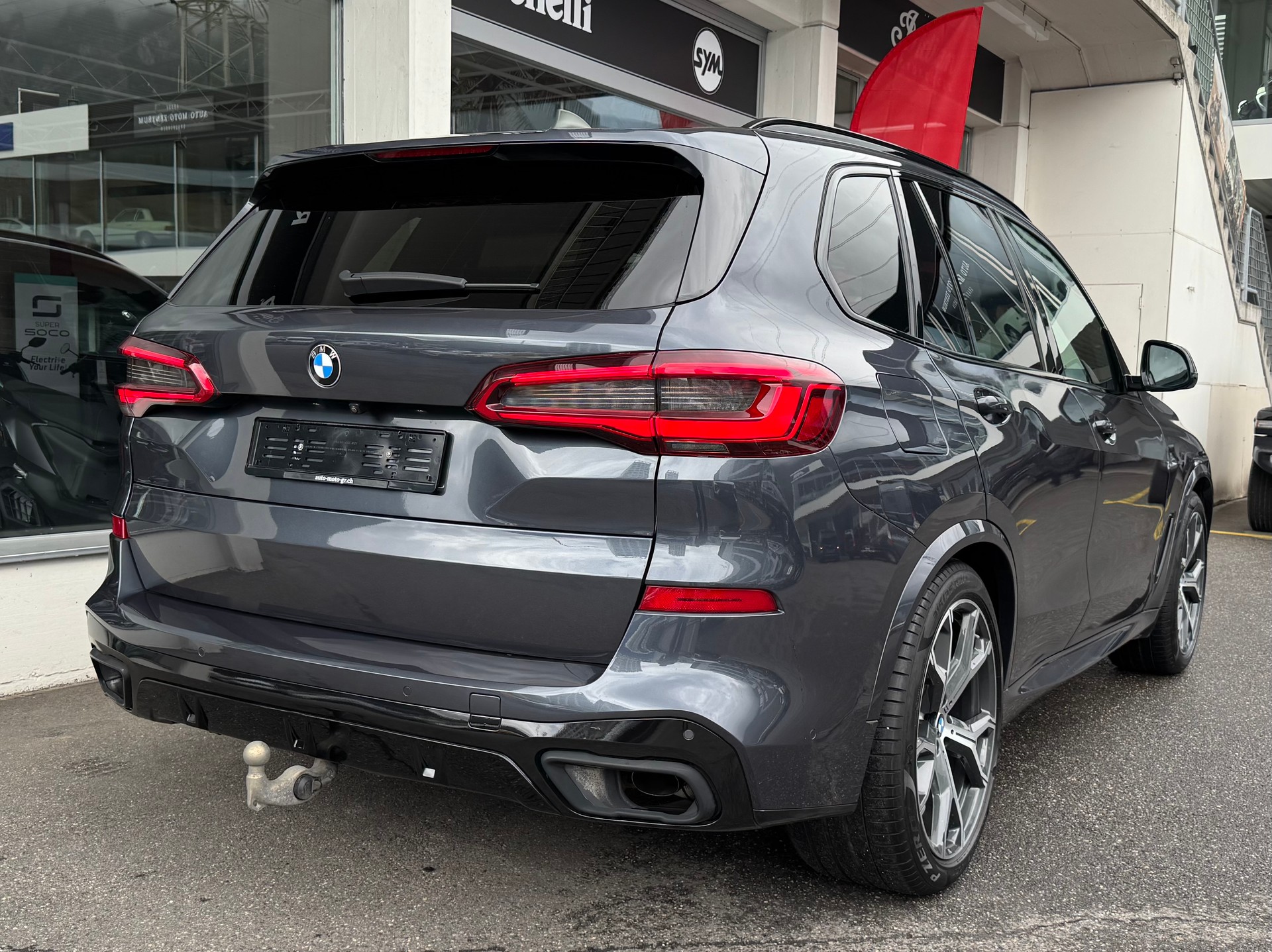 BMW X5 xDrive45e M Sport Plus Steptronic-image-4