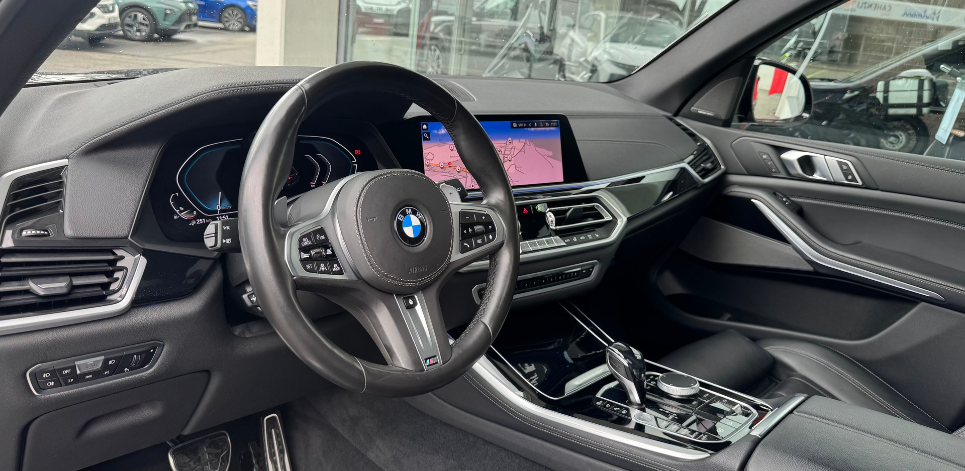 BMW X5 xDrive45e M Sport Plus Steptronic-image-6