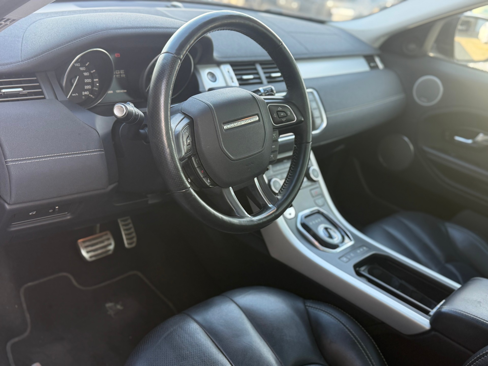 LAND ROVER Range Rover Evoque 2.0 Si4 Dynamic AT6-image-13