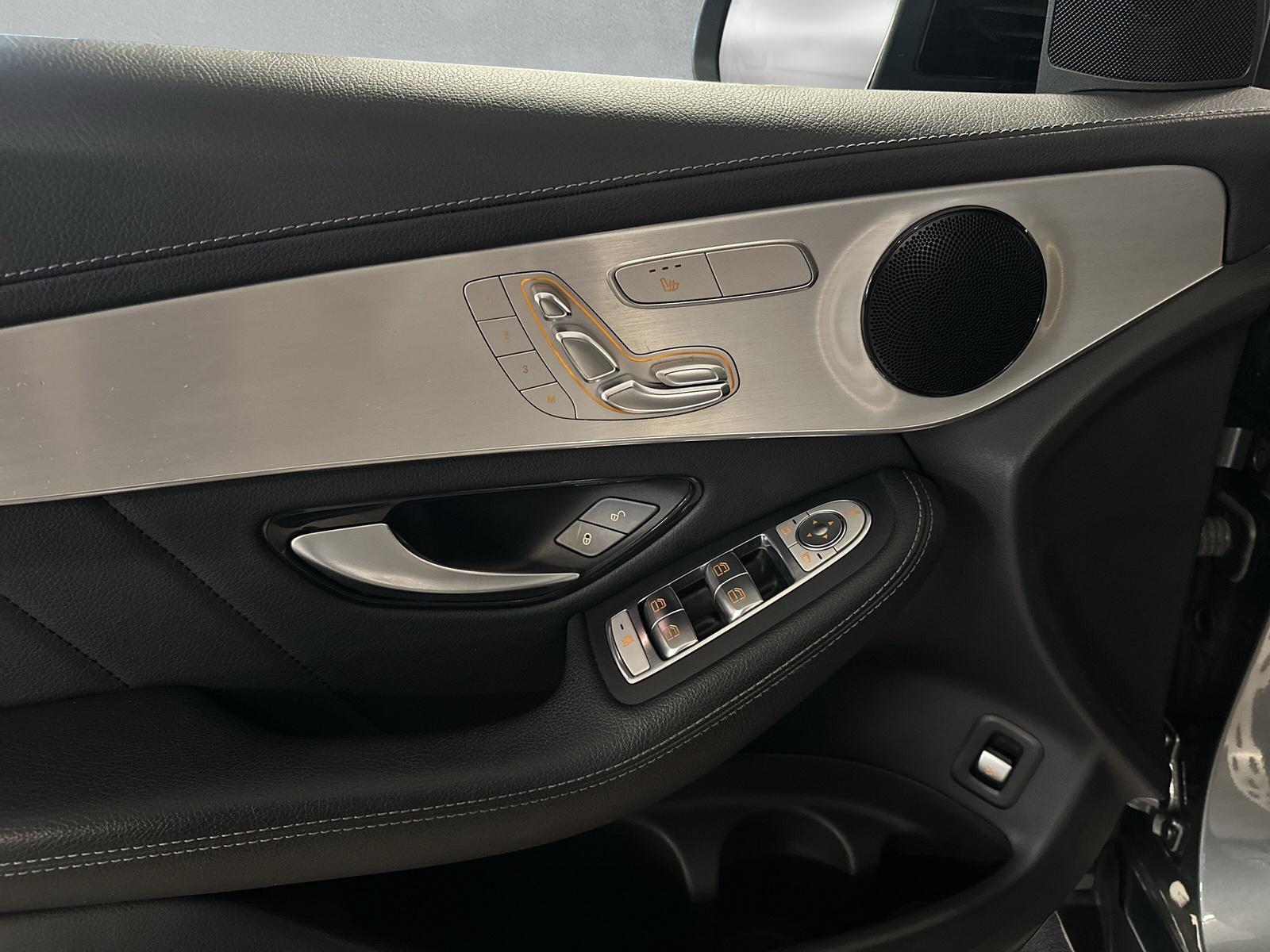 MERCEDES-BENZ GLC 300 d AMG Line 4 Matic-image-16