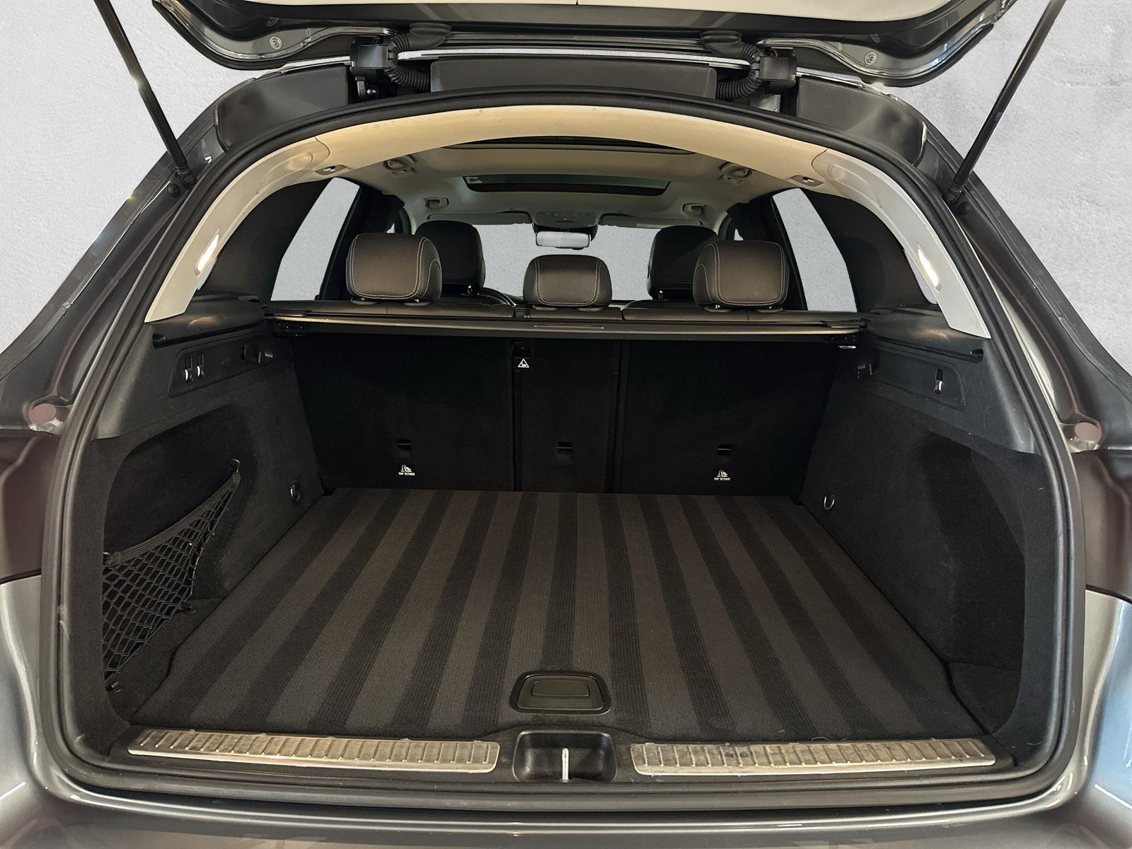 MERCEDES-BENZ GLC 300 d AMG Line 4 Matic-image-9