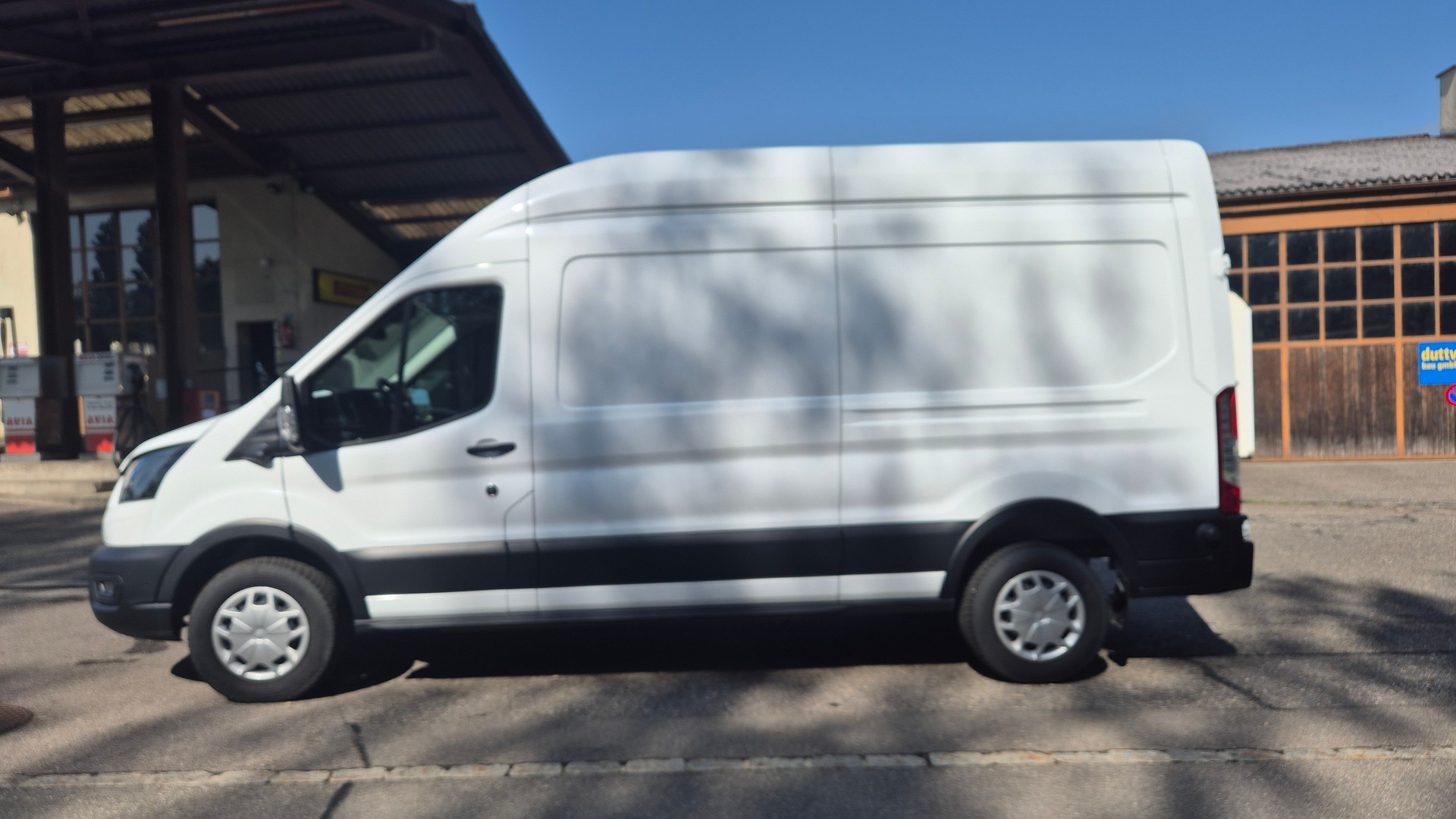 FORD E-Transit 350 L3H3 Trend RWD 68kWh-showroom-element-2