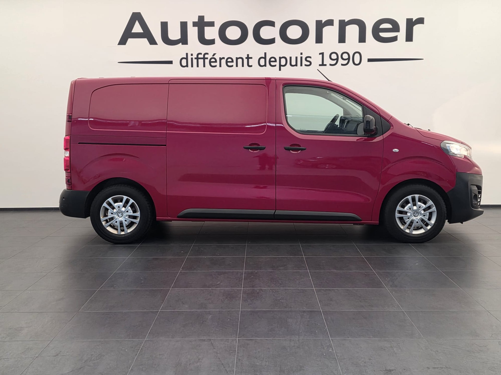 PEUGEOT Expert 1.6 BlueHDi 95 S&S Allure Standard ETG6-image-4