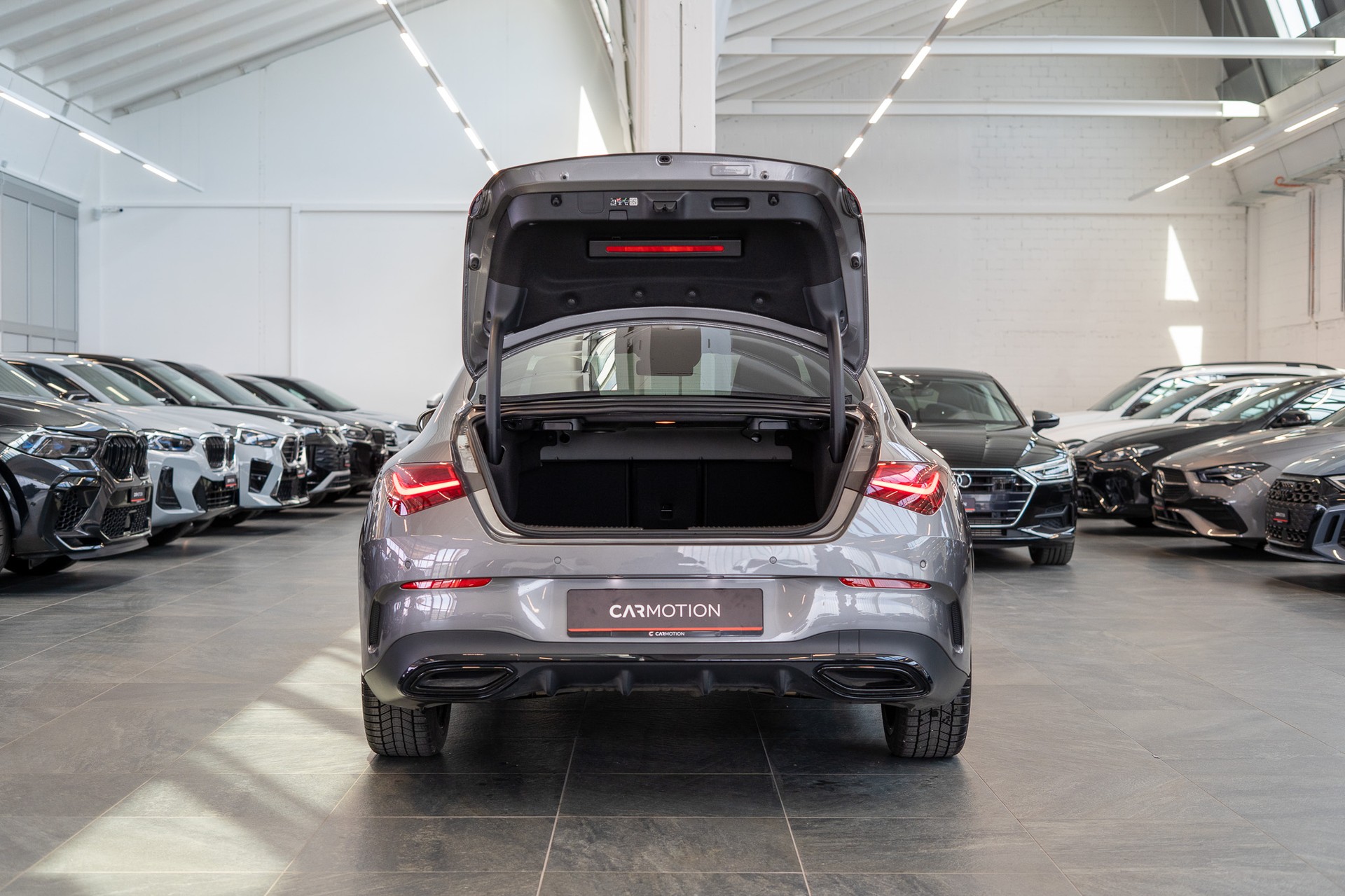 MERCEDES-BENZ CLA 200 AMG Line / Facelift / Rückfahrkamera / Ambientebeleuchtung-image-6