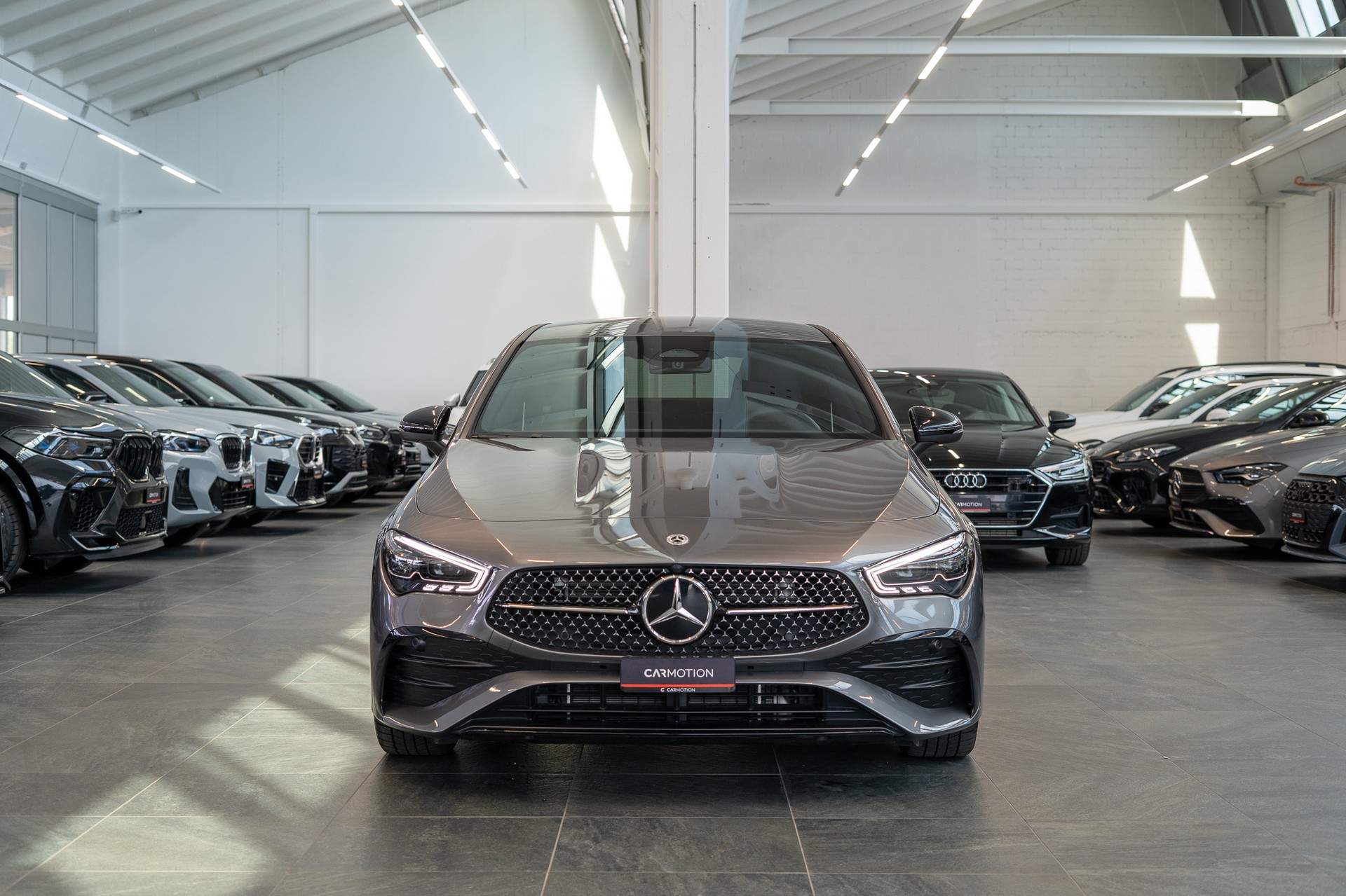 MERCEDES-BENZ CLA 200 AMG Line / Facelift / Rückfahrkamera / Ambientebeleuchtung-showroom-element-1