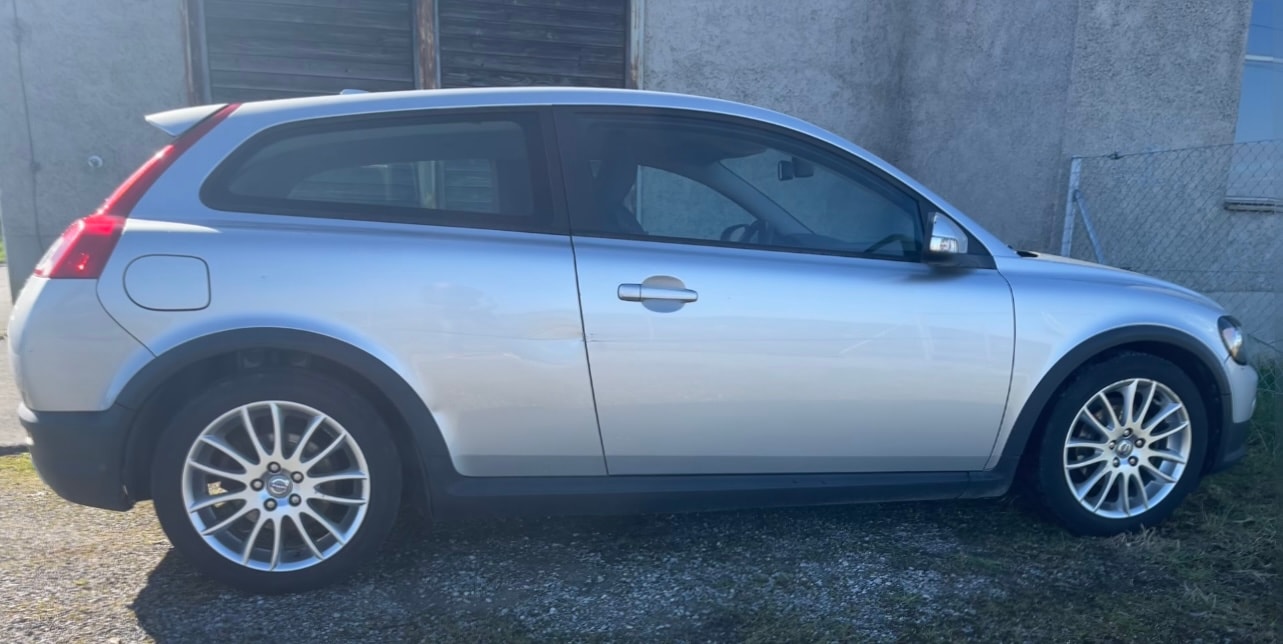 VOLVO C30 1.6D Start/Stop Momentum-image-5