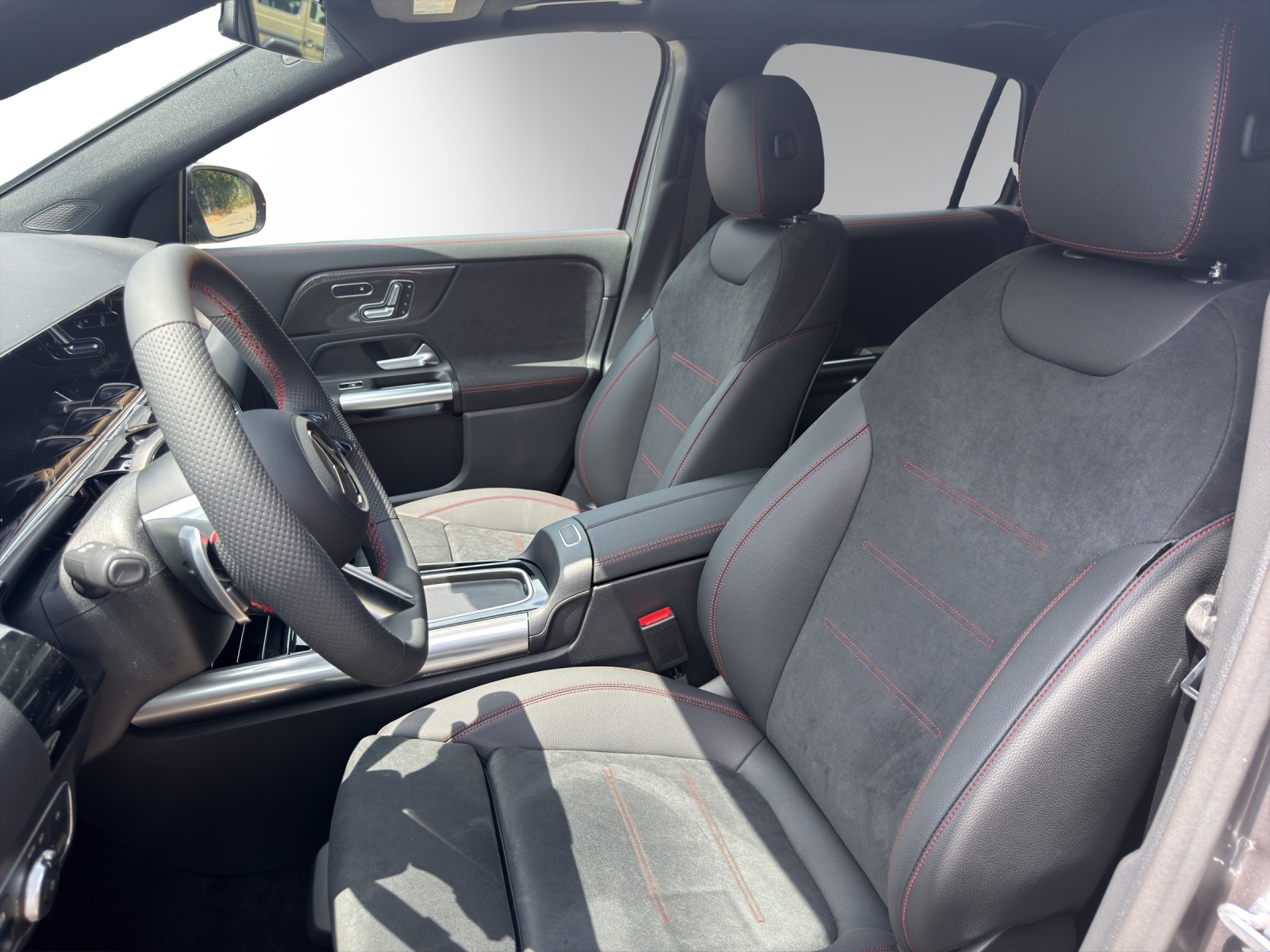 MERCEDES-BENZ GLA 250 4Matic 8G-DCT Swiss Star-image-11