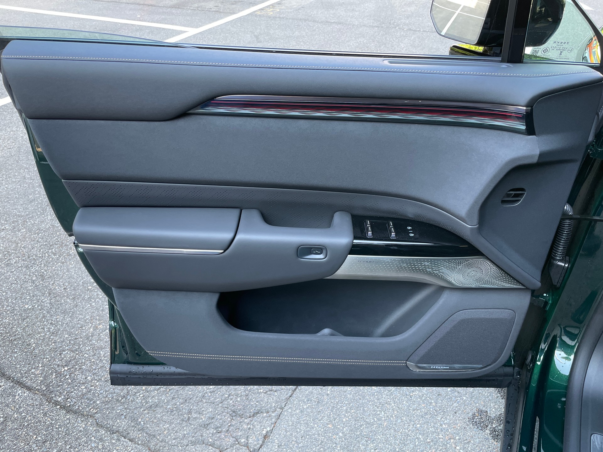 ZEEKR ZEEKR 7X 100kWh Privilege AWD mit Comfort und Cockpitpaket, AHK, Modell 2026-image-11