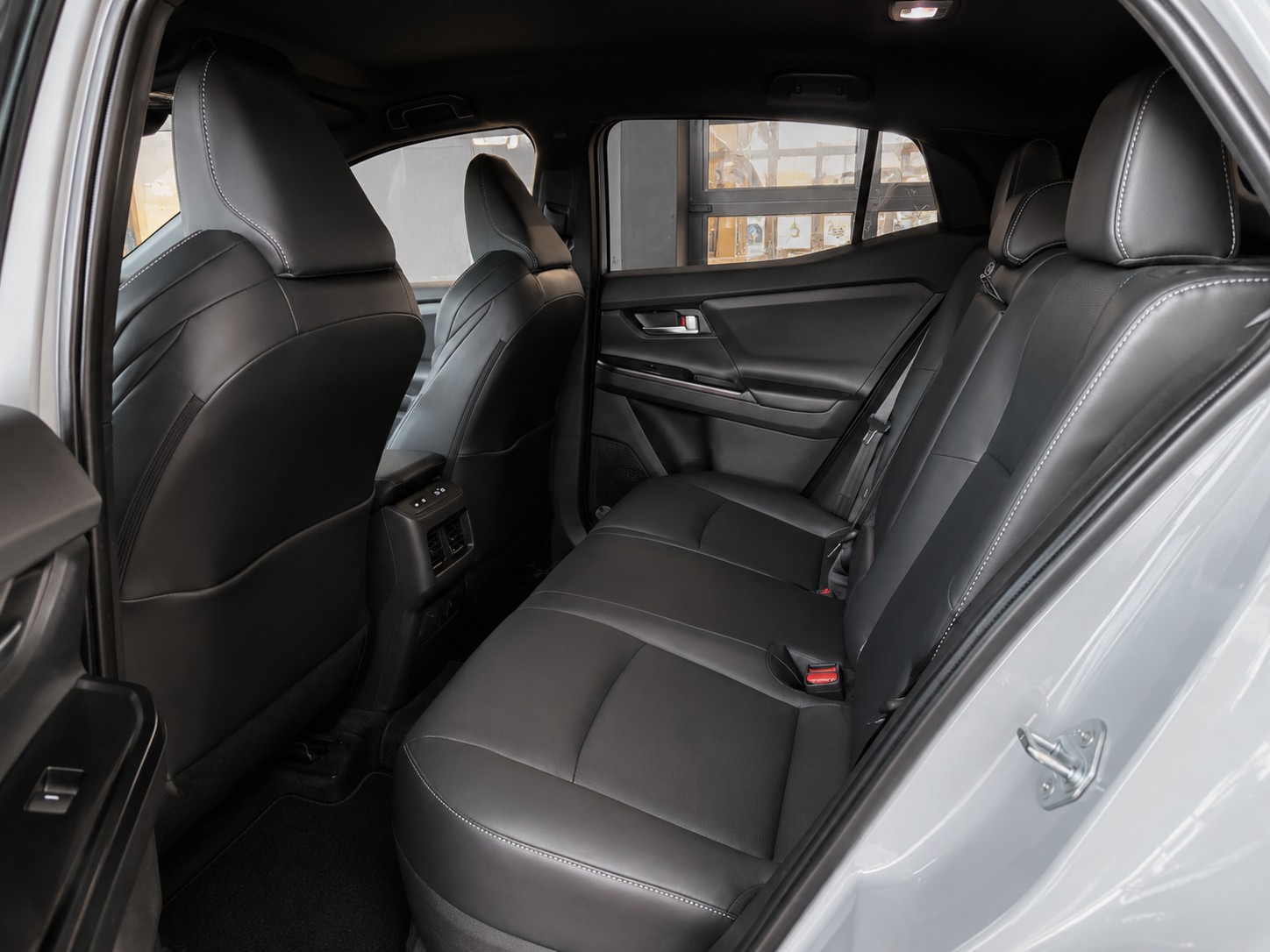SUBARU Uncharted eV Luxury 77 kWh AWD-image-11