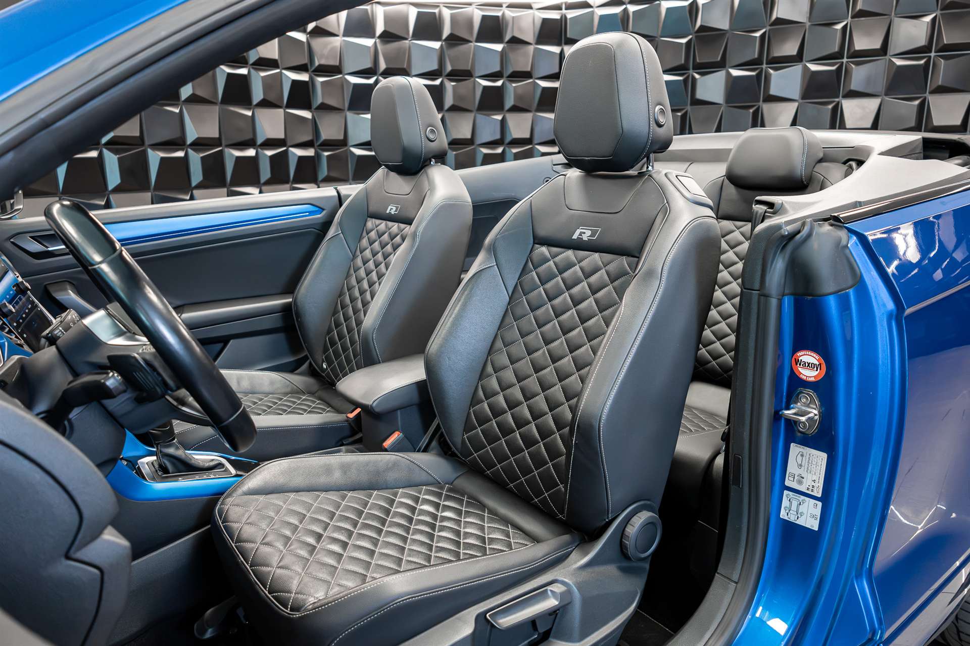 VW T-Roc Cabriolet 1.5 TSI EVO R-Line DSG-image-16
