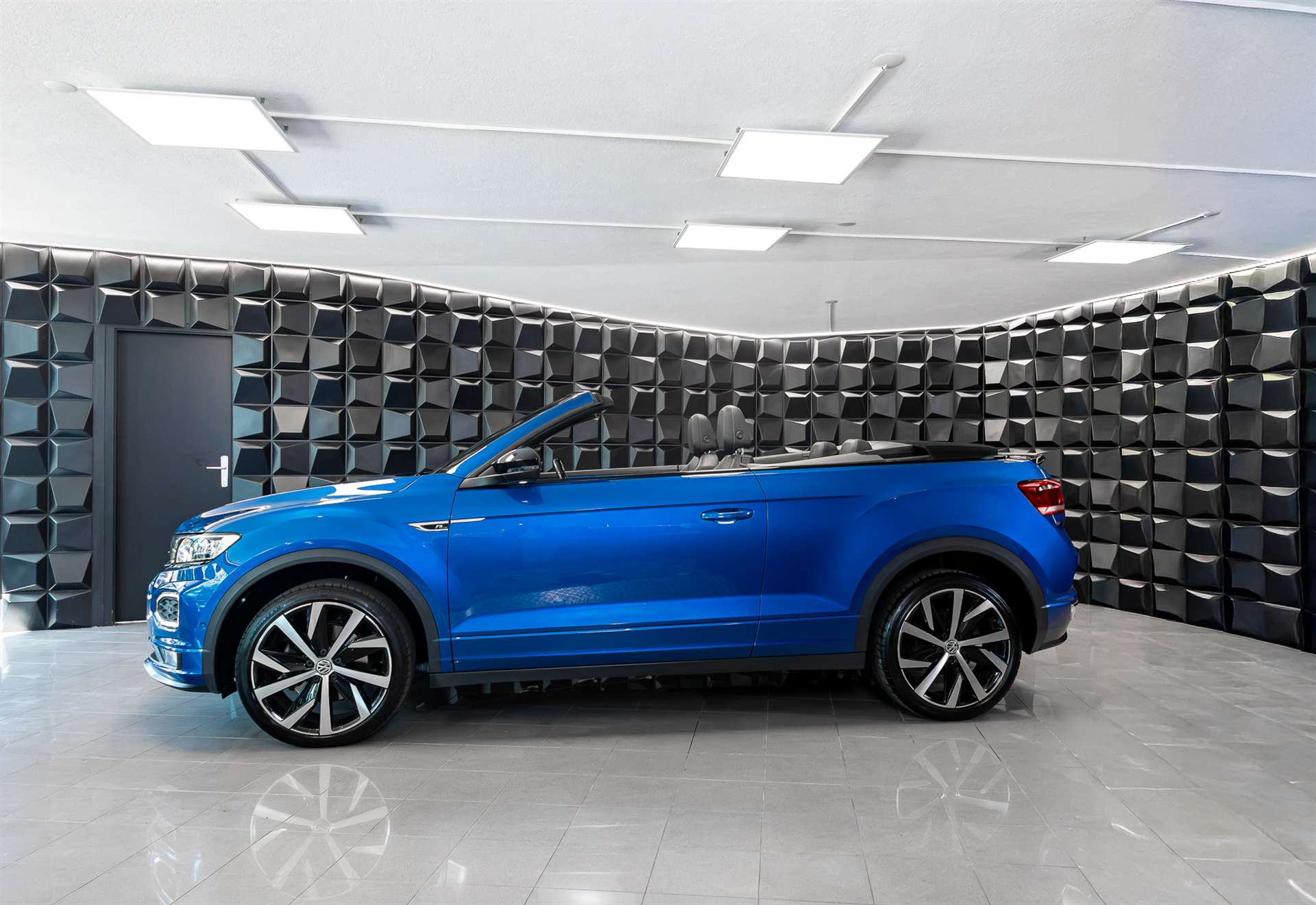 VW T-Roc Cabriolet 1.5 TSI EVO R-Line DSG-showroom-element-2