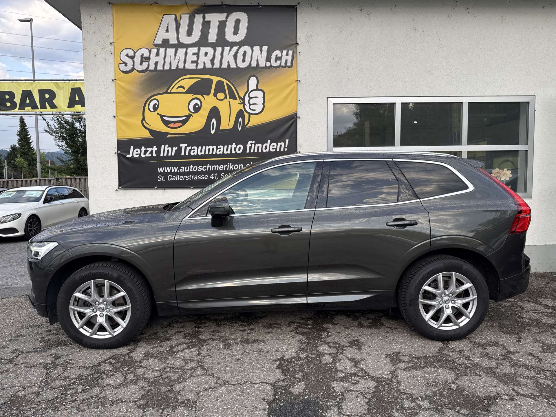 VOLVO XC60 B4 Diesel Mild Hybrid AWD Momentum Geartronic-image-4