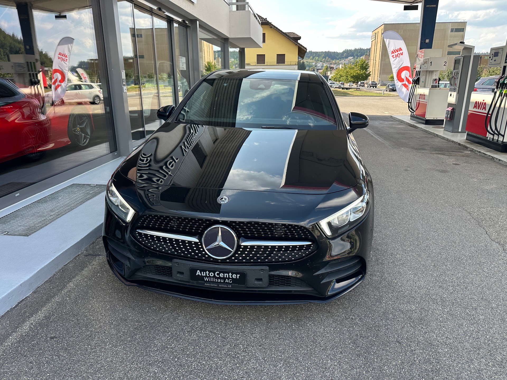 MERCEDES-BENZ A 220 AMG Line 7G-DCT-showroom-element-2
