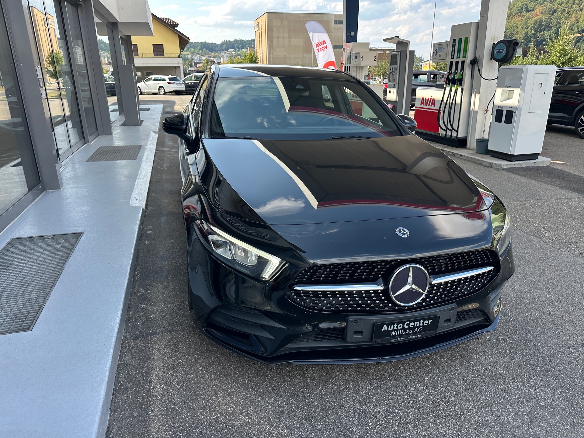 MERCEDES-BENZ A 220 AMG Line 7G-DCT-showroom-element-3