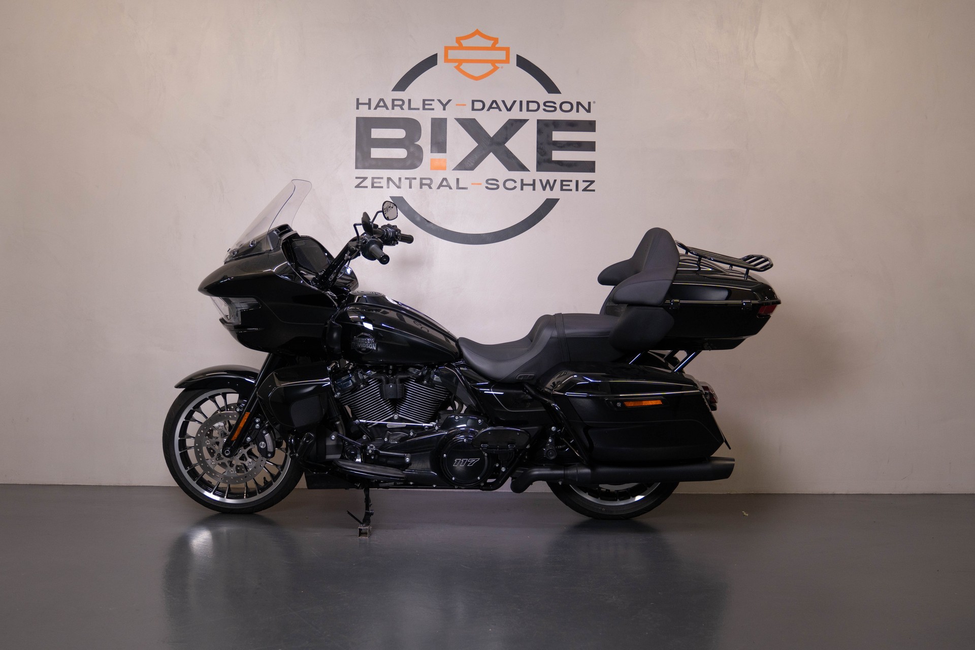 HARLEY-DAVIDSON FLTRXL Road Glide Limited 117i-image-1