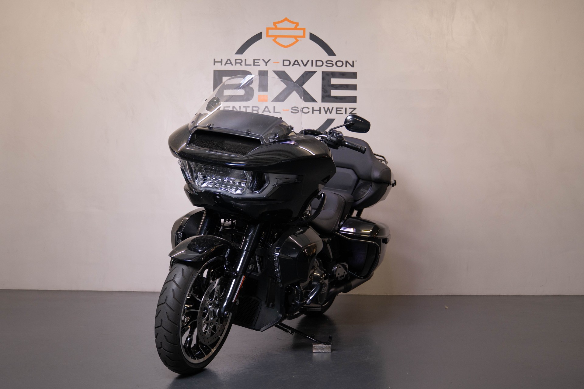 HARLEY-DAVIDSON FLTRXL Road Glide Limited 117i-image-2
