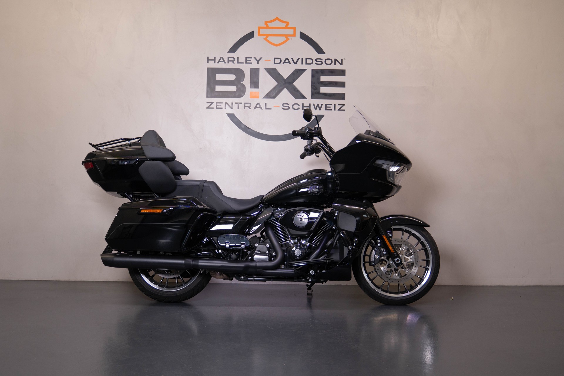 HARLEY-DAVIDSON FLTRXL Road Glide Limited 117i-image-0