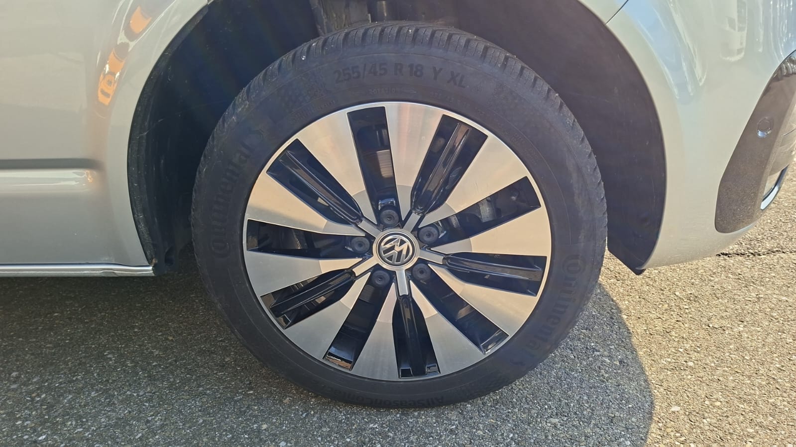 VW T6.1 California 2.0 TDI Beach Liberty 4Motion DSG-image-9