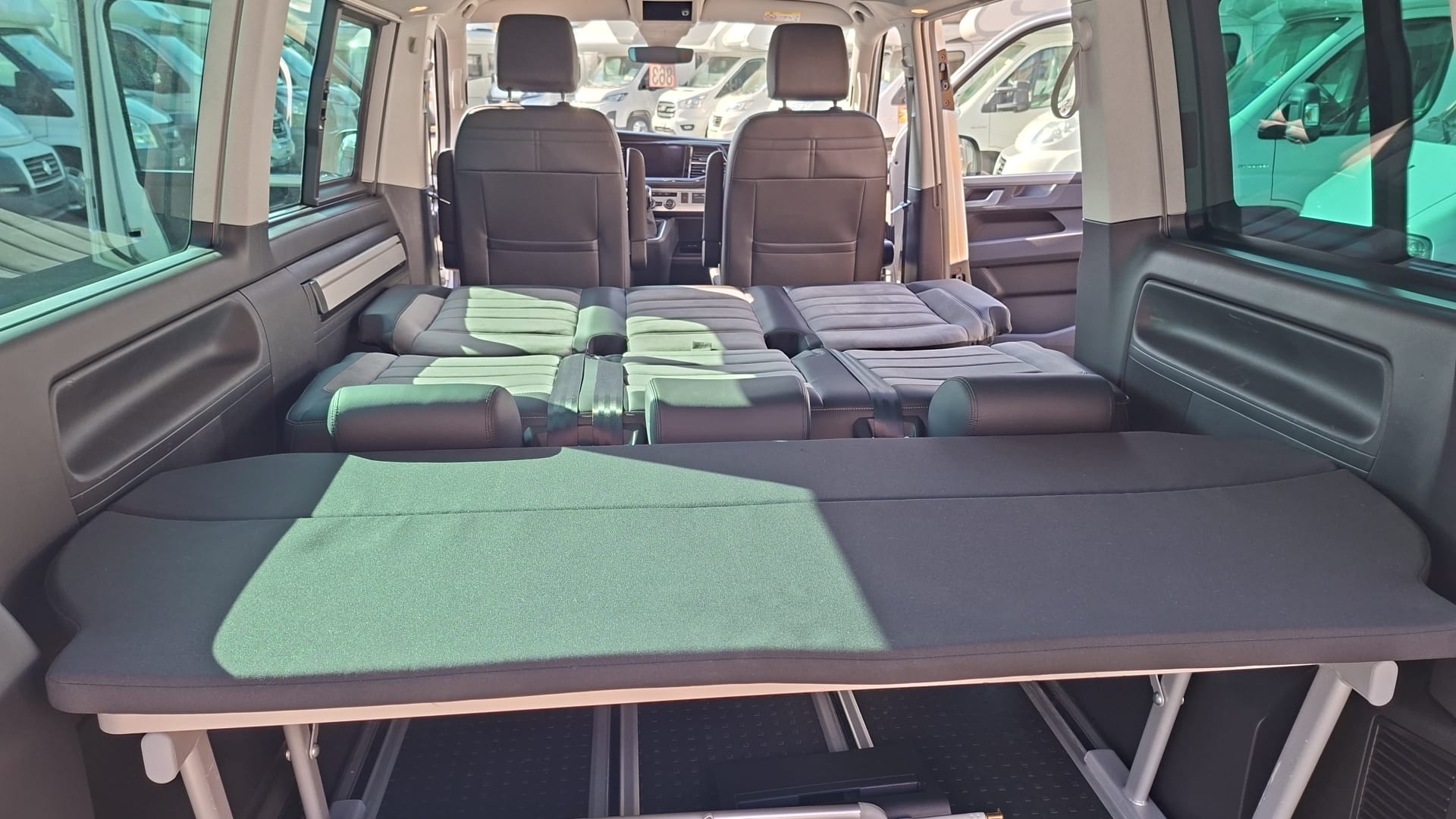 VW T6.1 California 2.0 TDI Beach Liberty 4Motion DSG-showroom-element-3