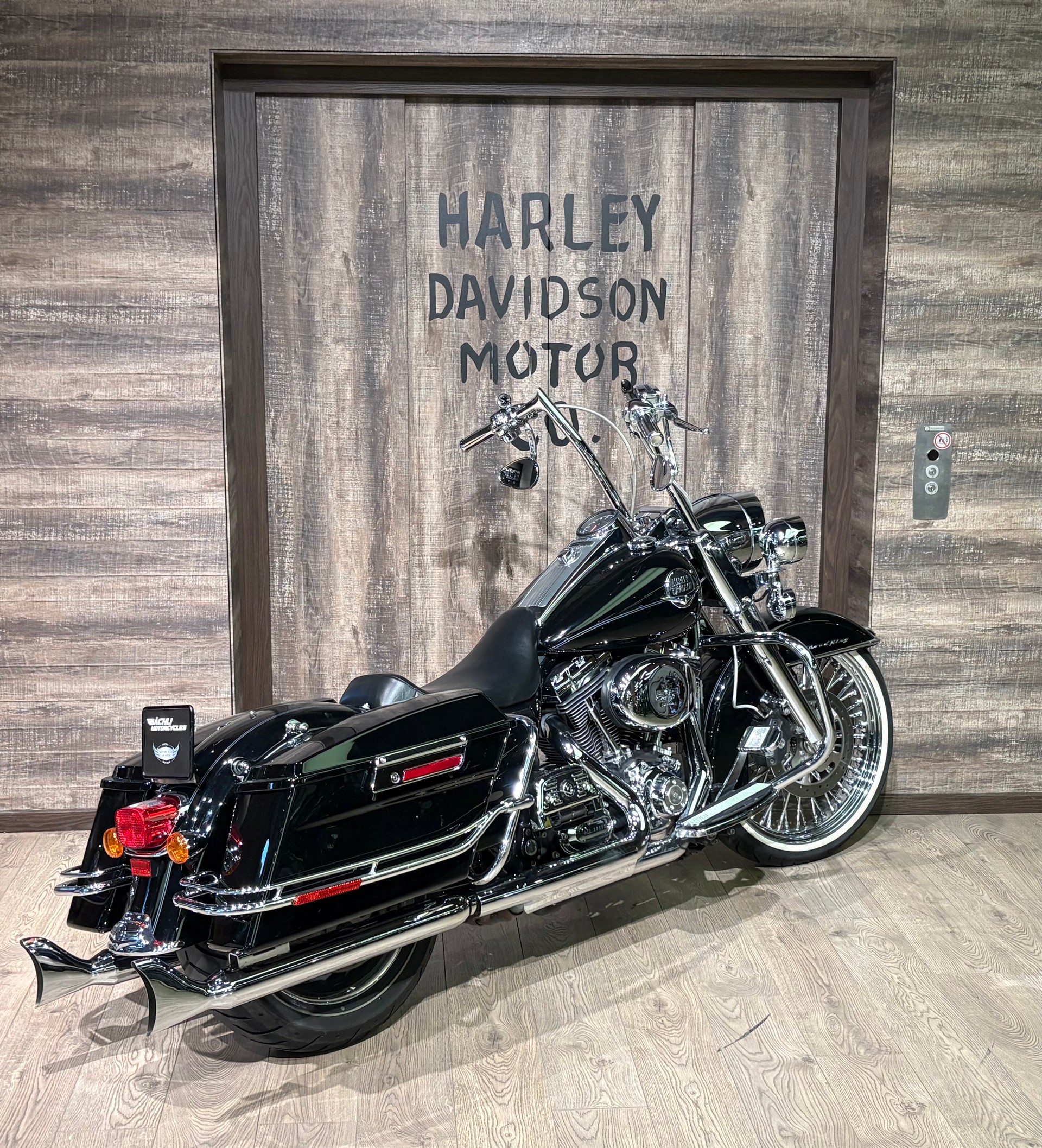 HARLEY-DAVIDSON FLHRC Road King Classic ABS-image-5