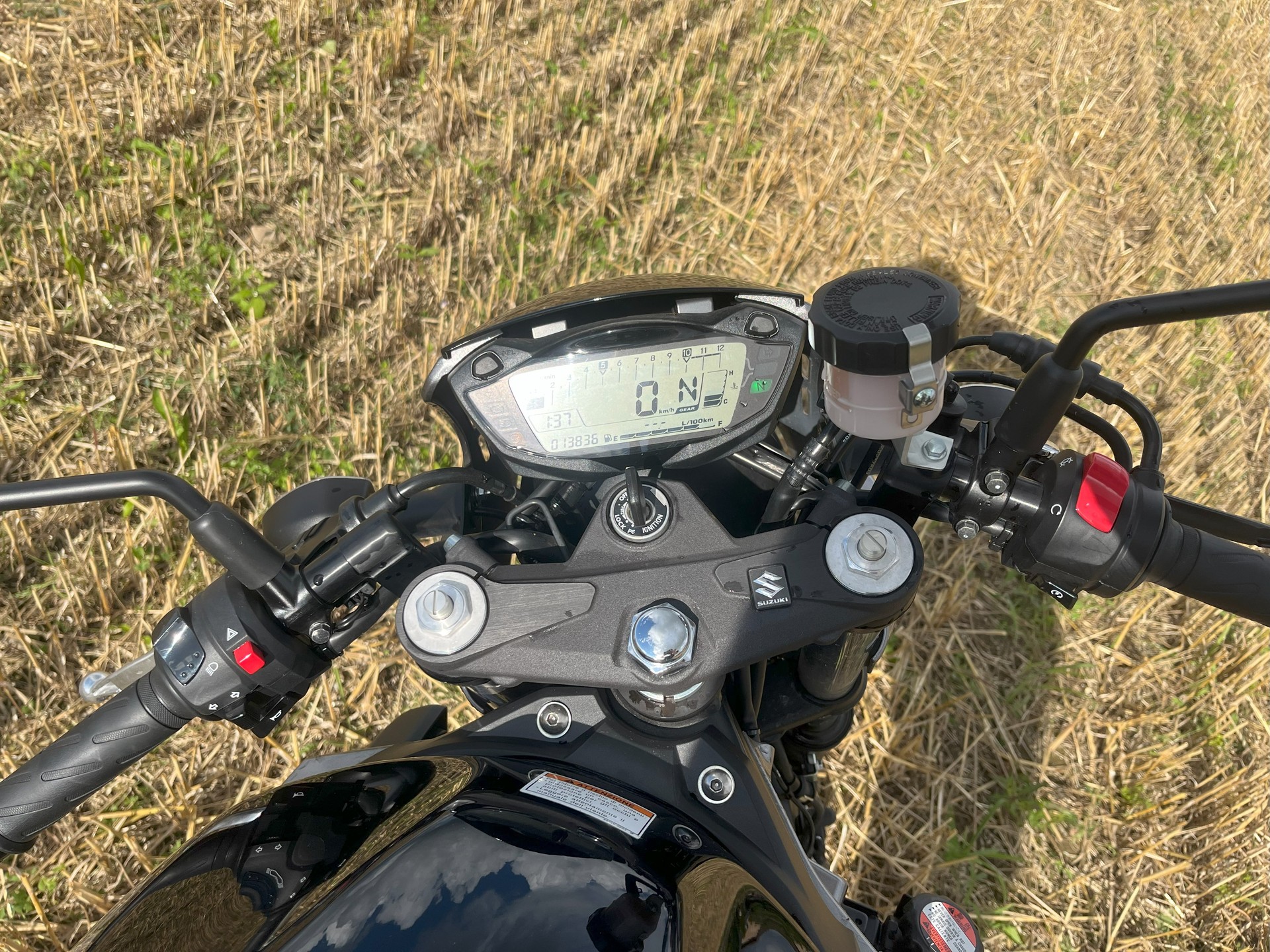 SUZUKI SV 650 XA ABS L8-image-4