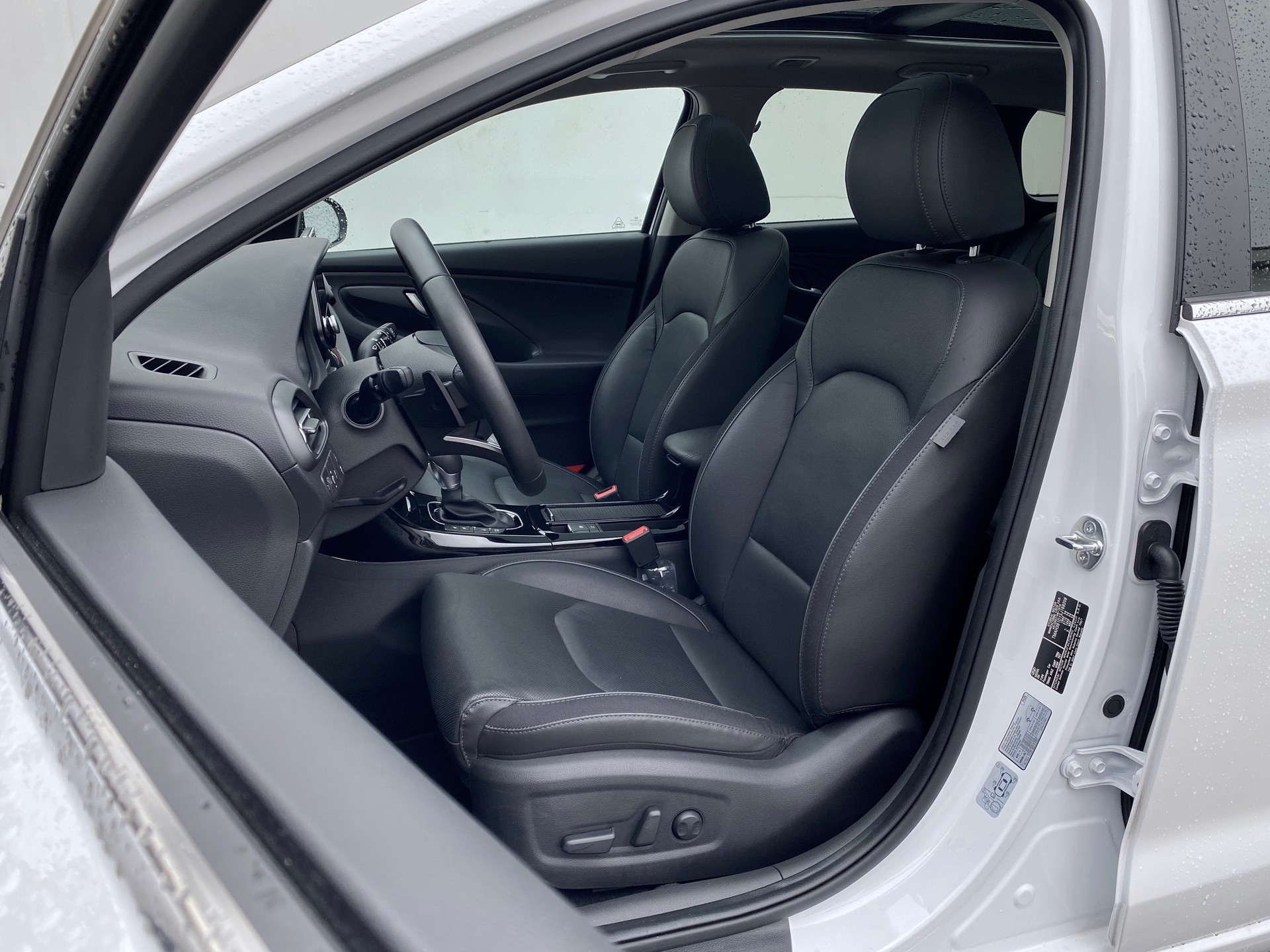 HYUNDAI i30 1.5 *T-GDi*Vertex*Swiss*48V*MildHybrid*DCT*-image-4