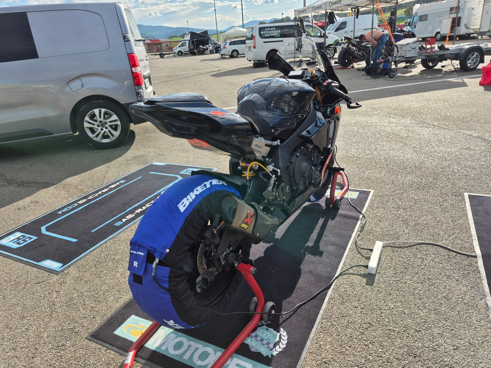 YAMAHA YZF-R1 ABS-image-4