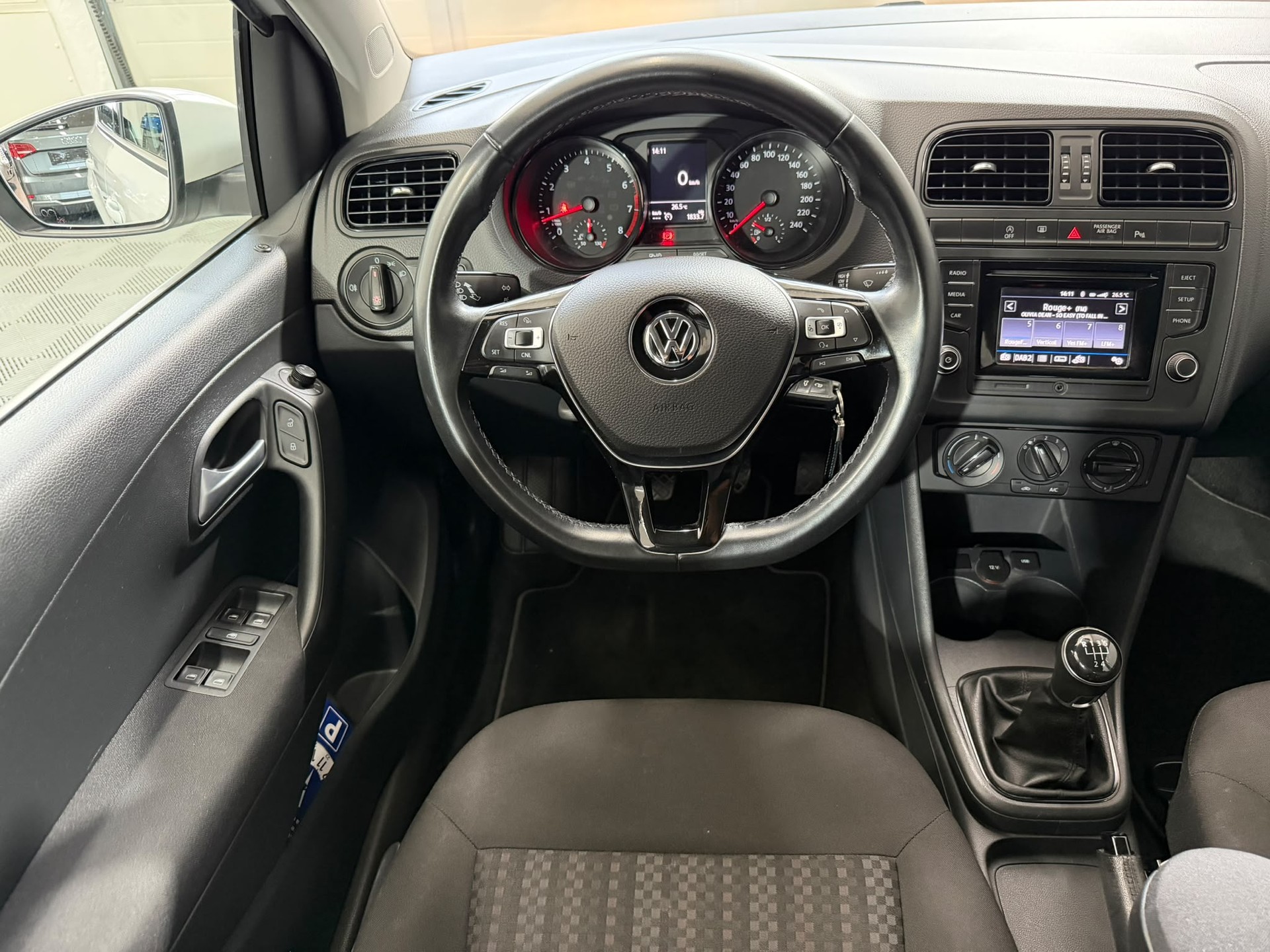 VW Polo 1.2 TSI BMT Comfortline-image-11