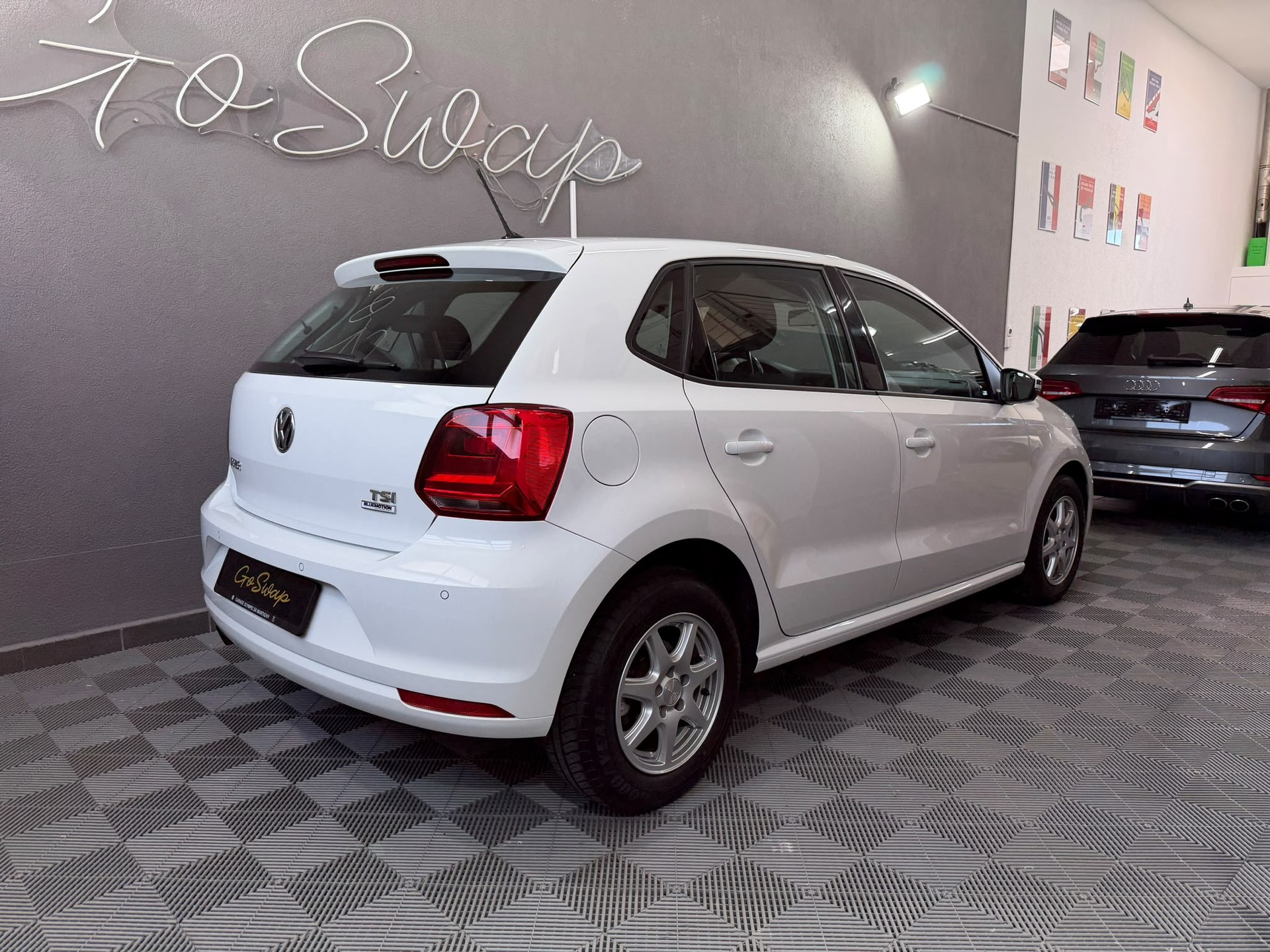 VW Polo 1.2 TSI BMT Comfortline-showroom-element-3