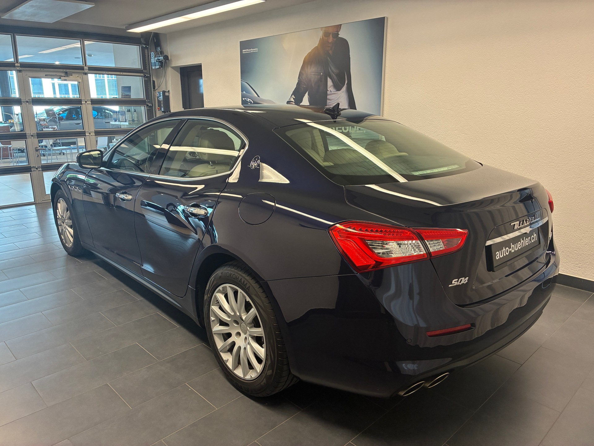 MASERATI Ghibli 3.0 V6 S Q4-showroom-element-3