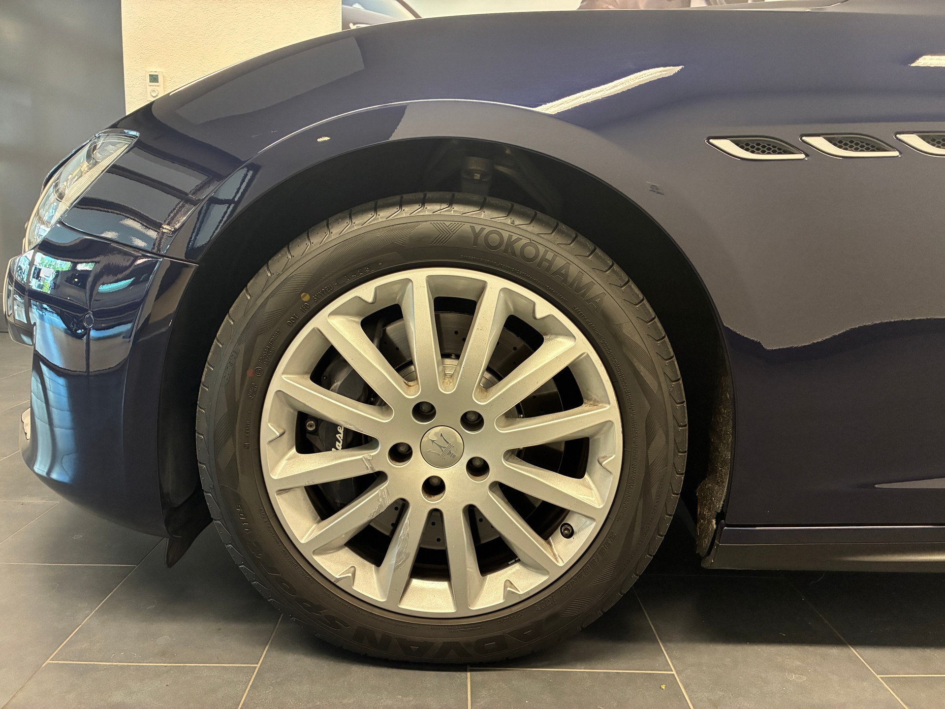 MASERATI Ghibli 3.0 V6 S Q4-showroom-element-2