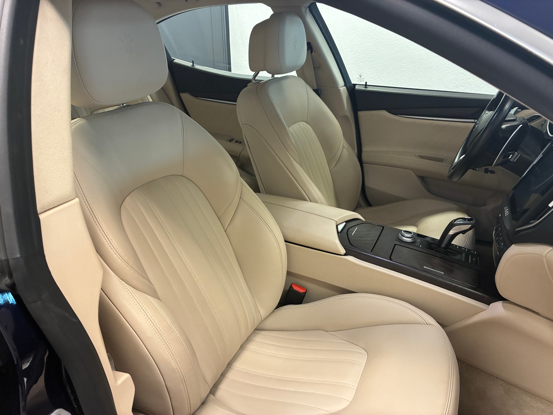 MASERATI Ghibli 3.0 V6 S Q4-image-10
