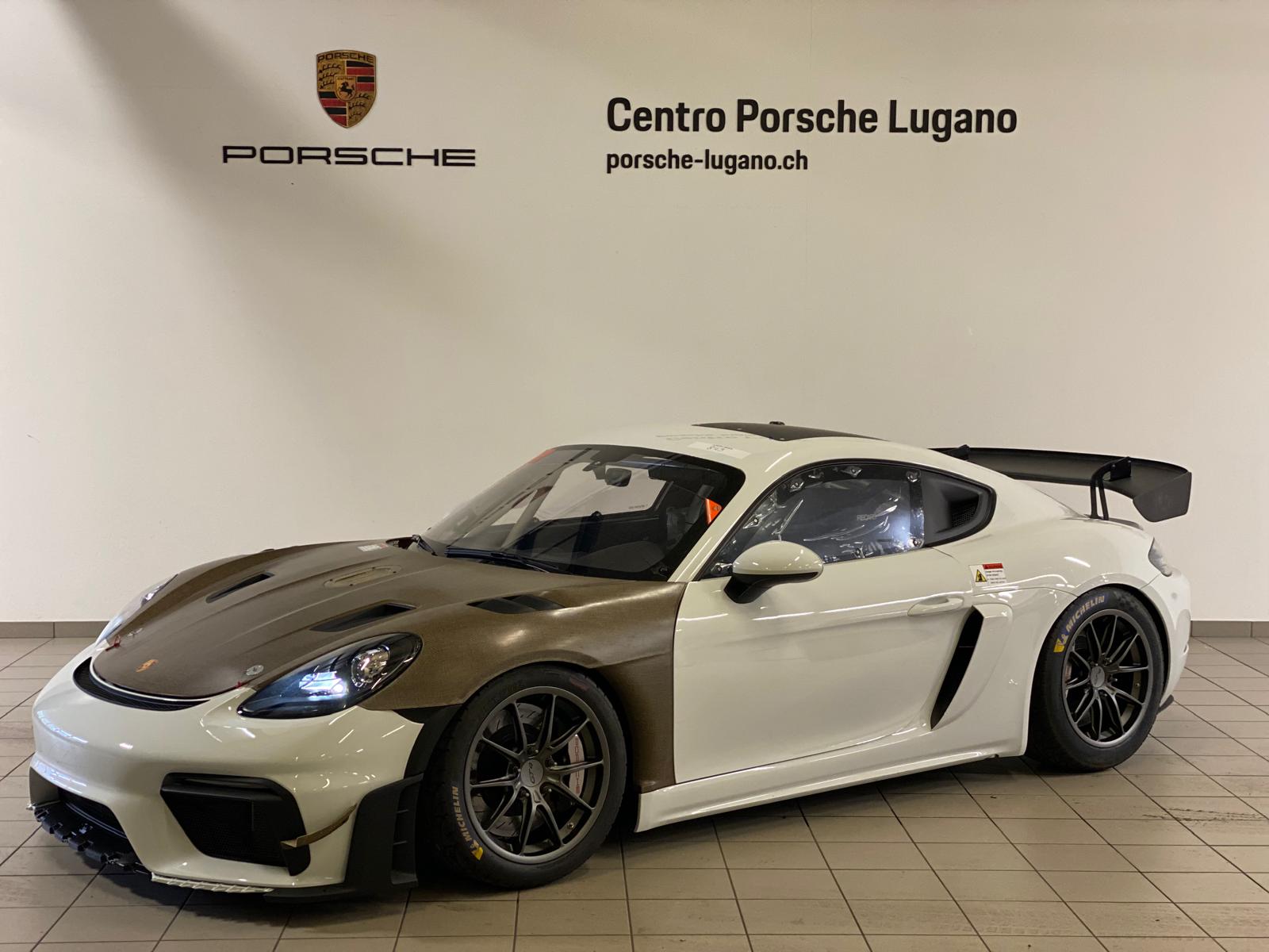 PORSCHE 718 Cayman GT4 RS ClubSport