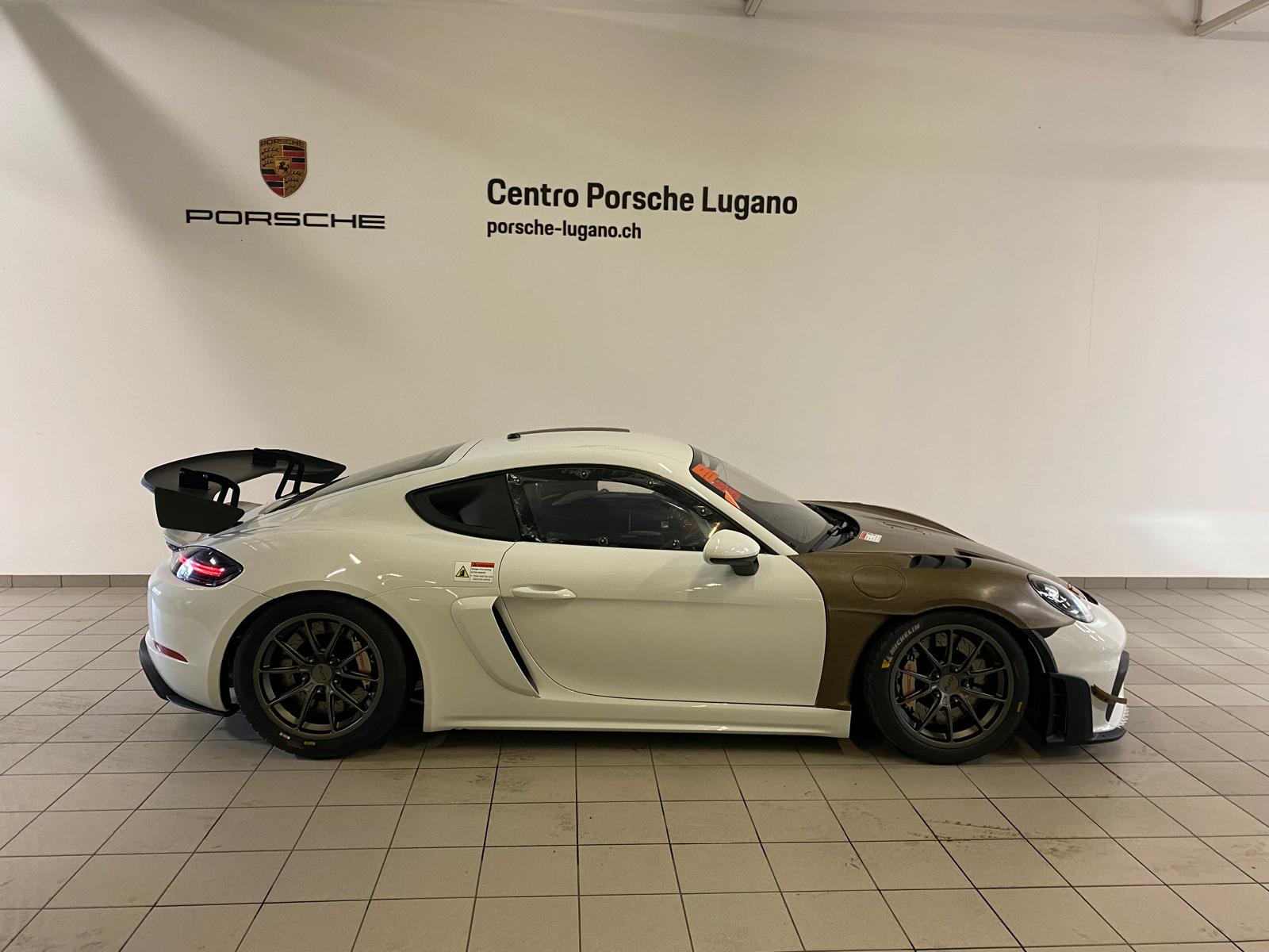 PORSCHE 718 Cayman GT4 RS ClubSport-showroom-element-2
