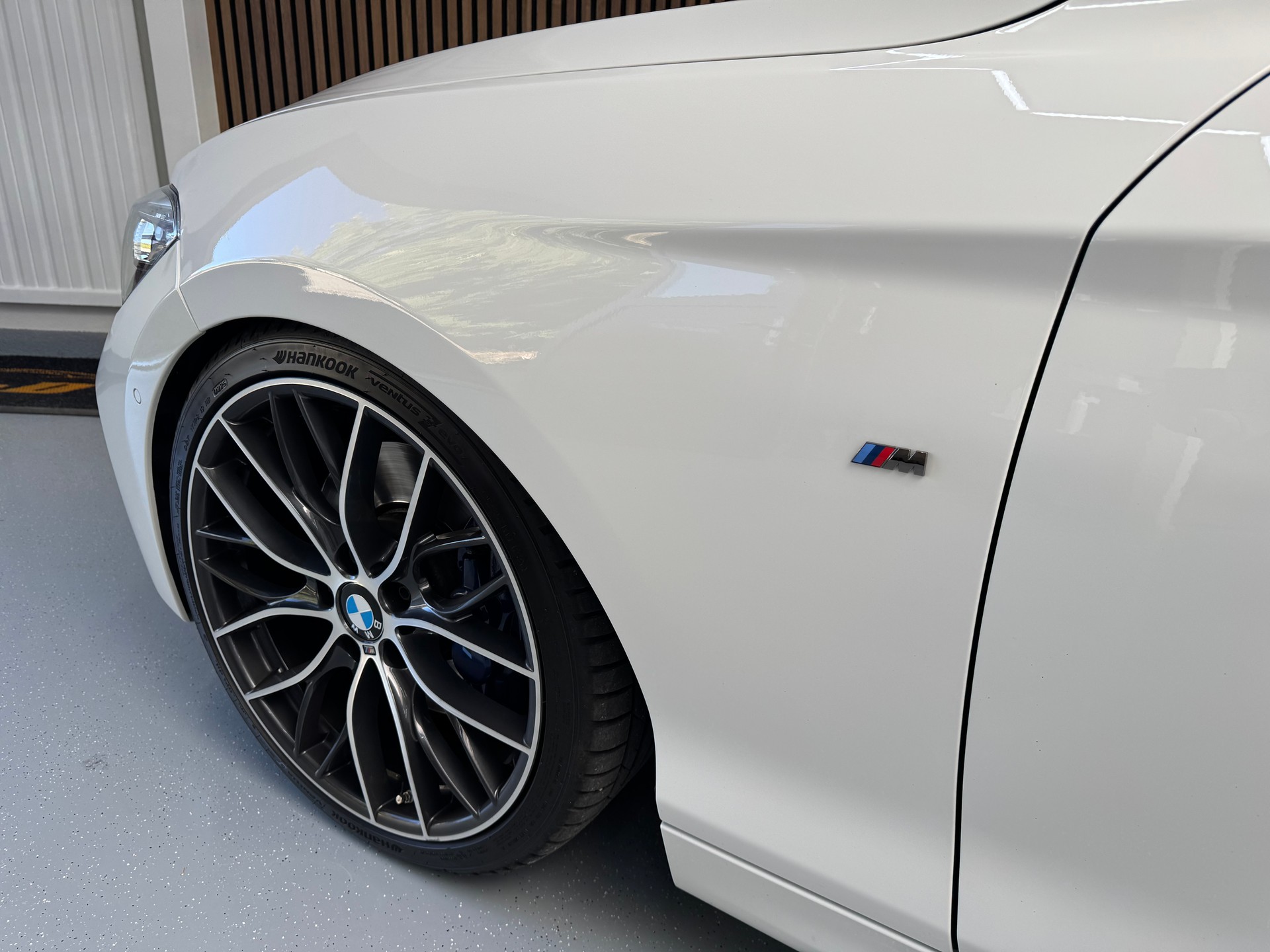 BMW M140i xDrive Steptronic M-Performance-showroom-element-3