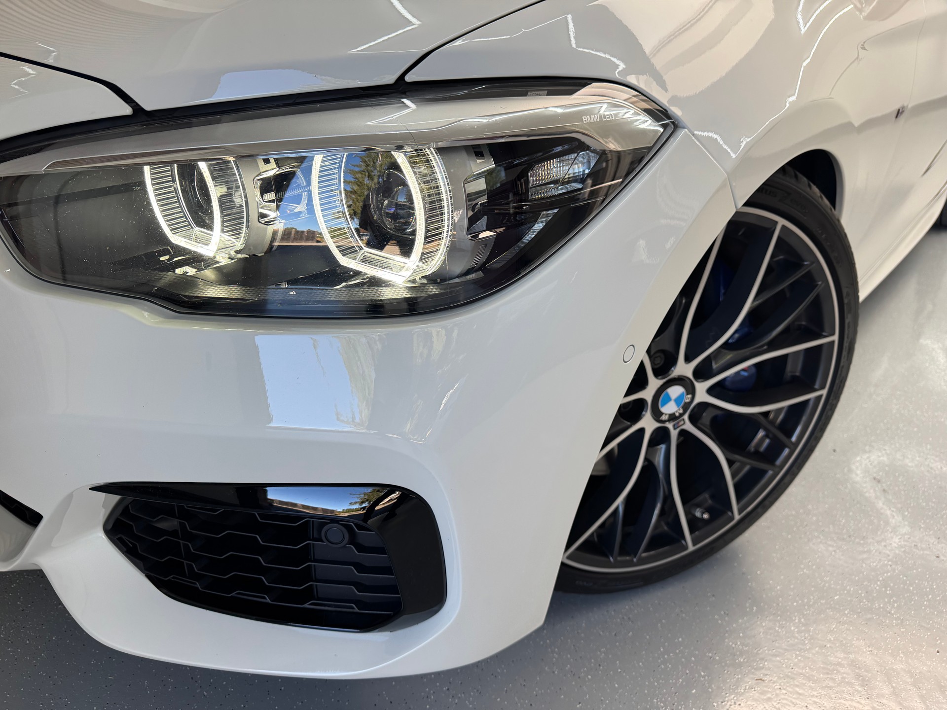 BMW M140i xDrive Steptronic M-Performance-showroom-element-2
