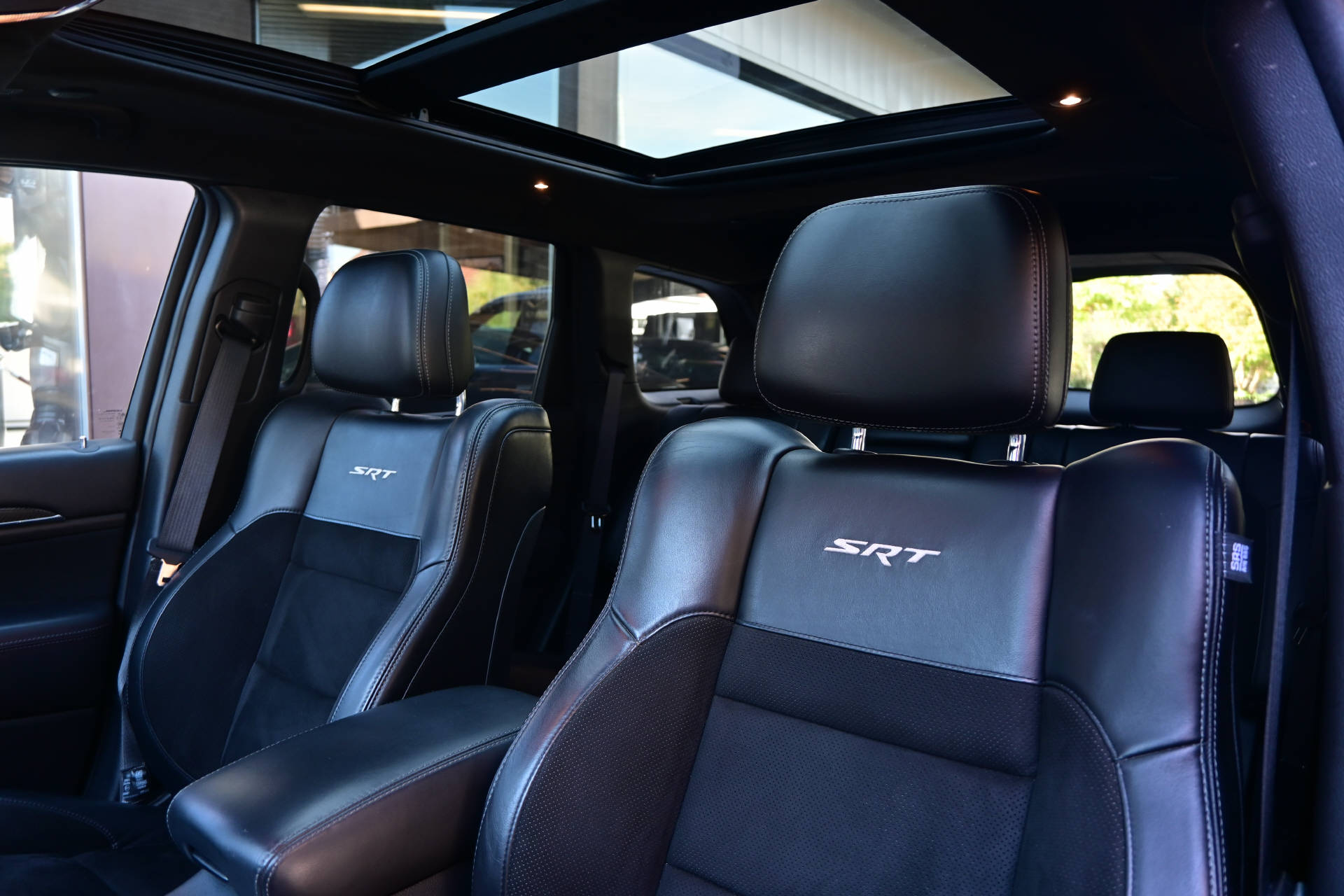 JEEP Grand Cherokee 6.4 V8 HEMI SRT8 *Matt Black*Carbon Interieur*-image-13