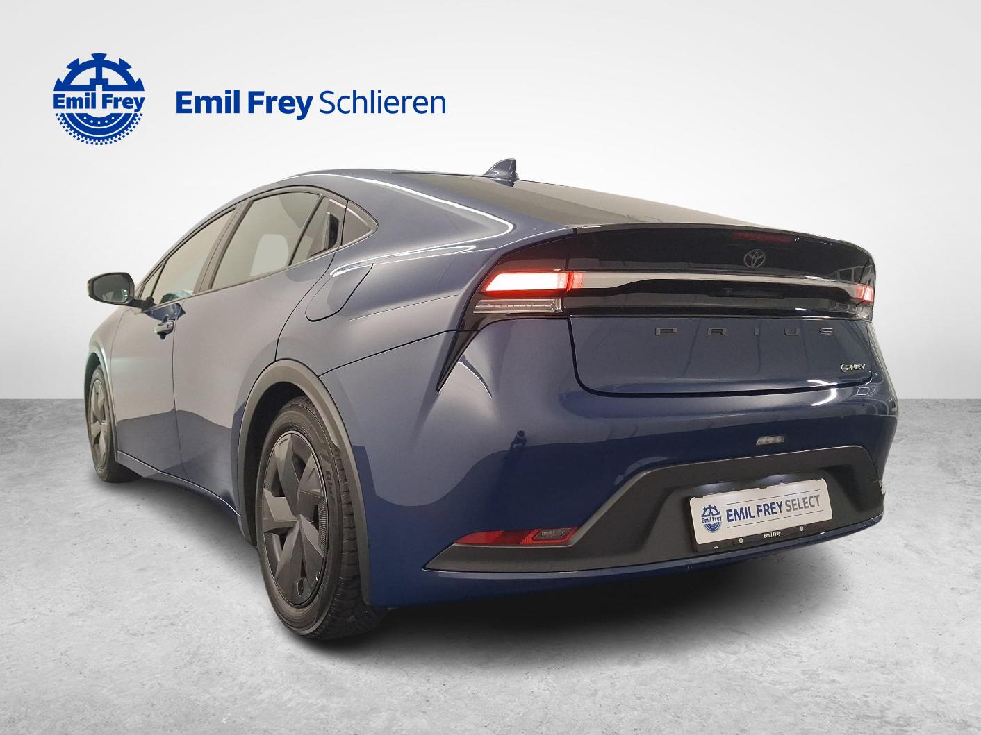 TOYOTA Prius 2.0 Plug-In-Hybrid Trend-showroom-element-2