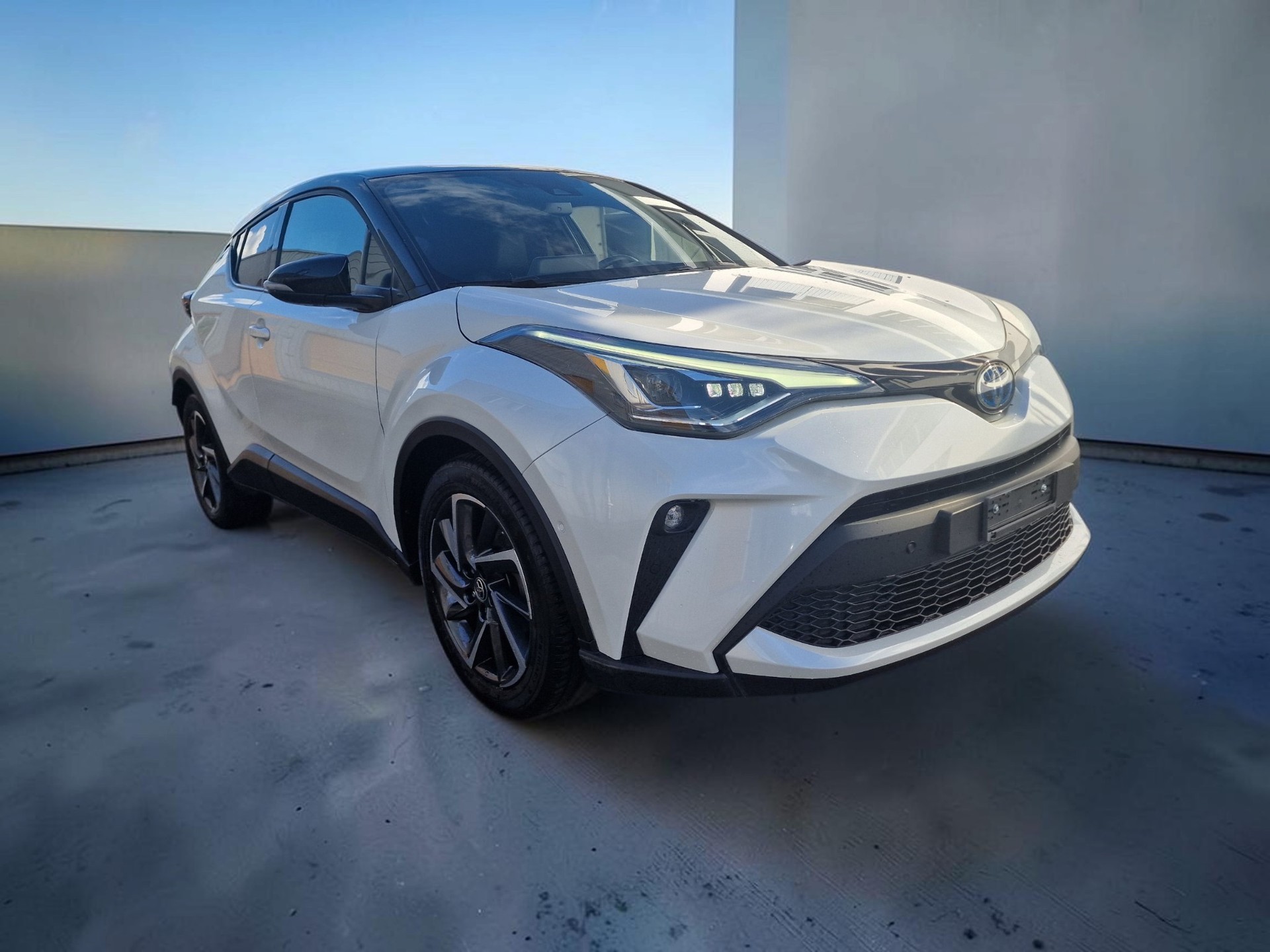 TOYOTA C-HR 2.0 HSD CVT Trend 8xAlu 24Mt Gara-showroom-element-3