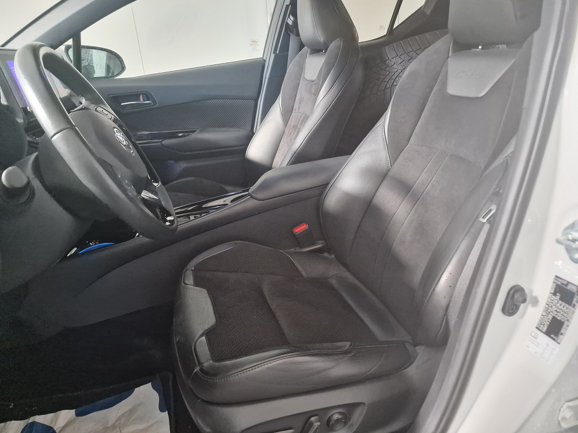 TOYOTA C-HR 2.0 HSD CVT Trend 8xAlu 24Mt Gara-image-9