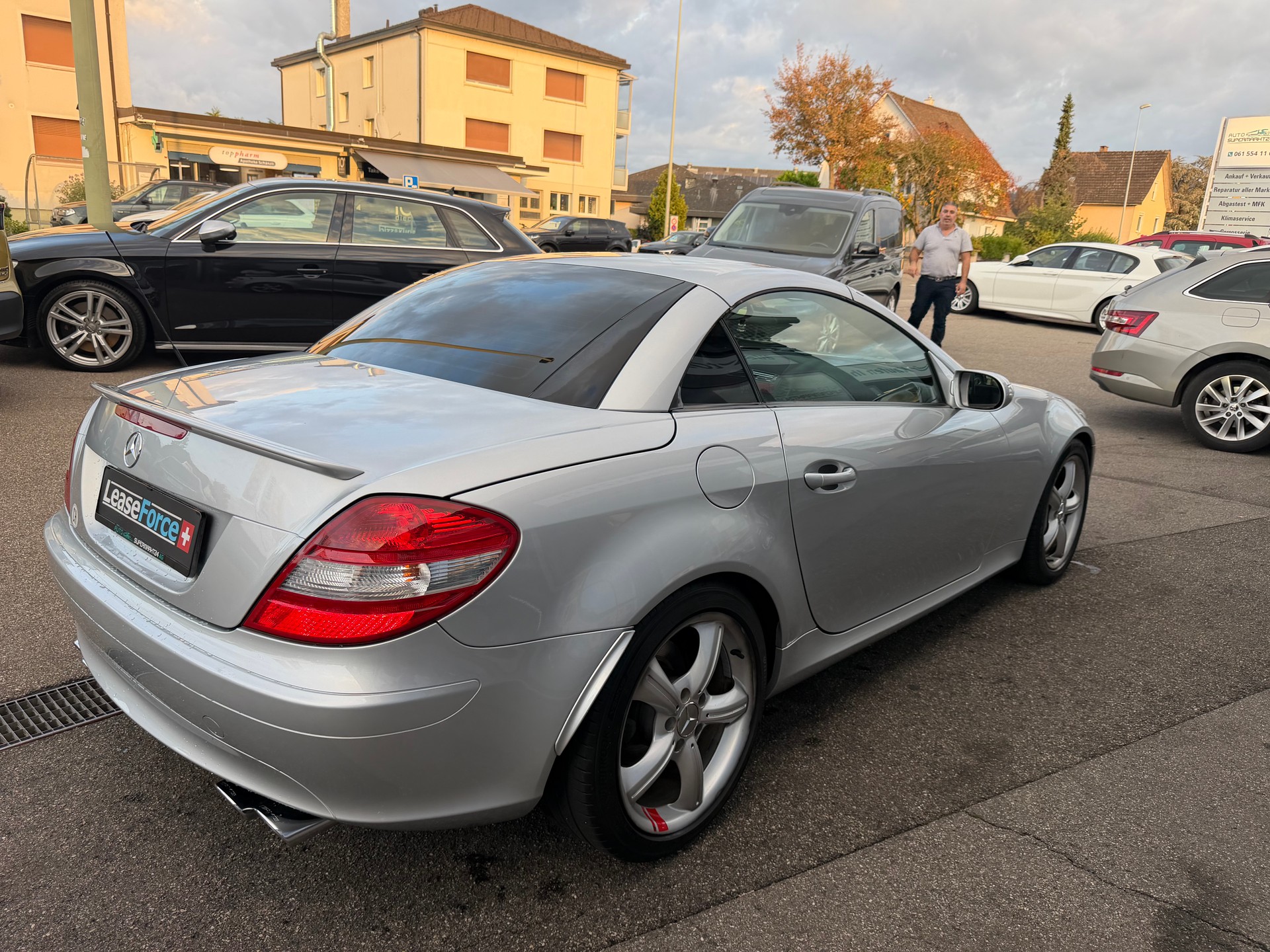 MERCEDES-BENZ SLK 350-image-14